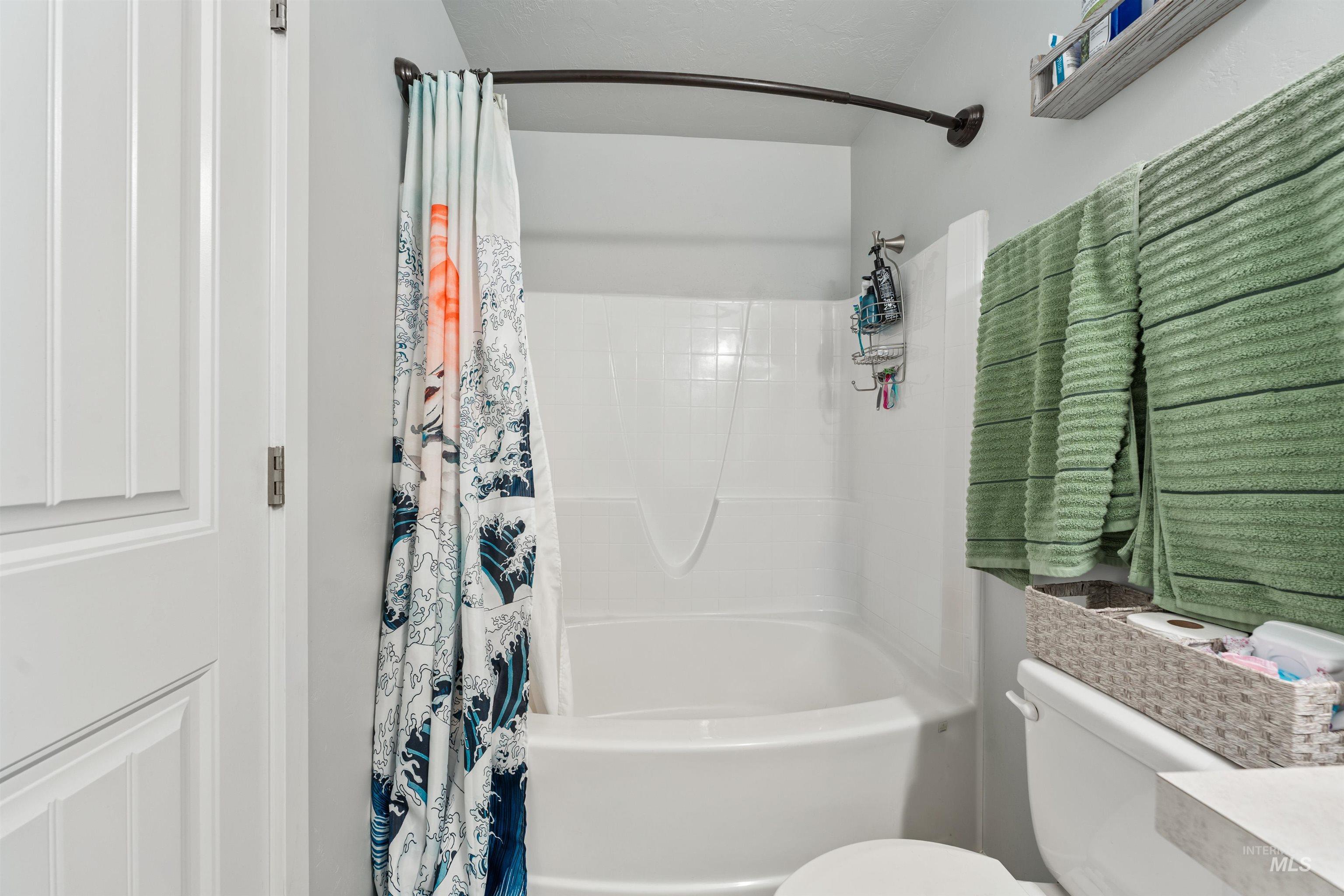 733 Kanner Court, Twin Falls, Idaho 83301, 3 Bedrooms, 2 Bathrooms, Residential For Sale, Price $375,000,MLS 98972300