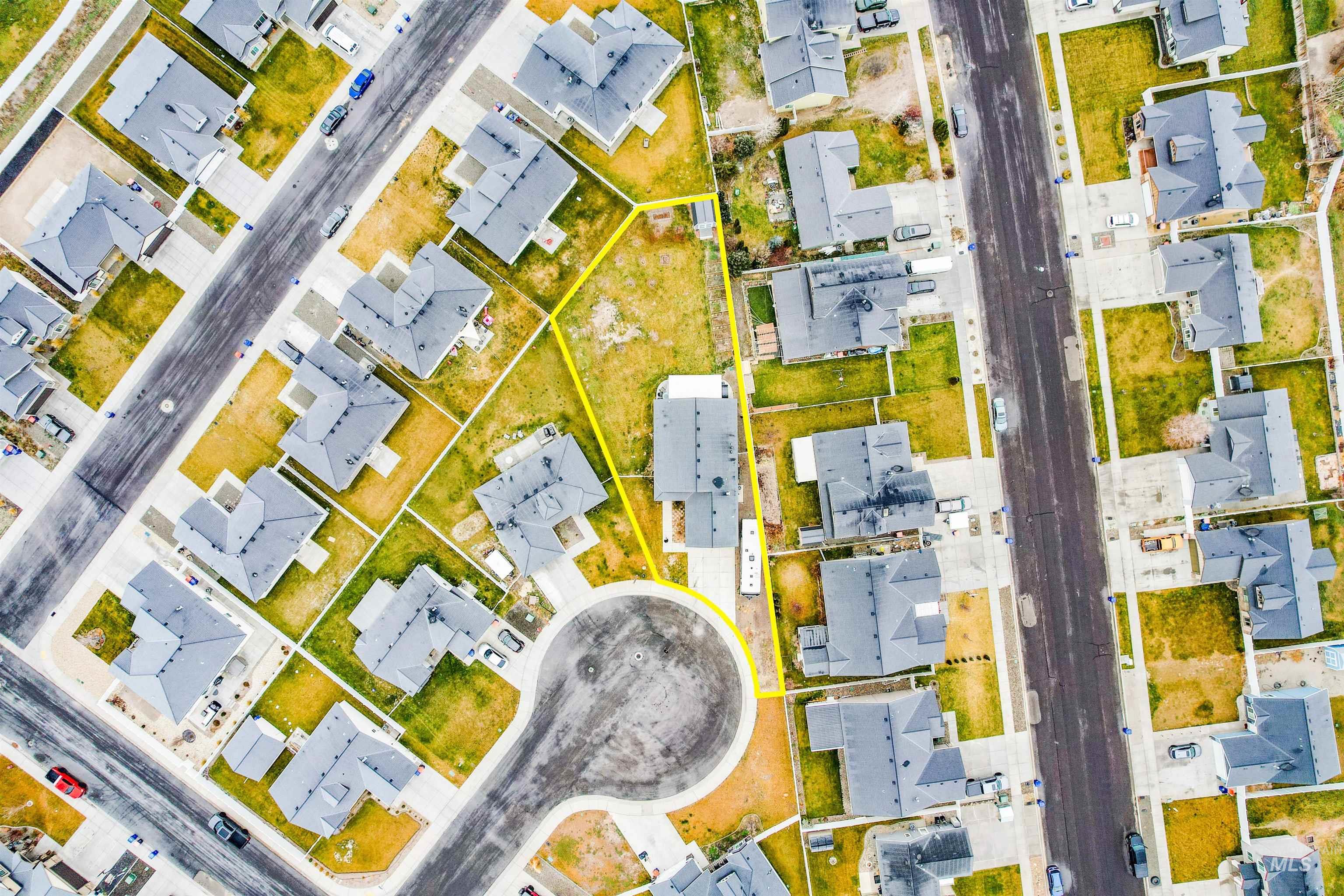 733 Kanner Court, Twin Falls, Idaho 83301, 3 Bedrooms, 2 Bathrooms, Residential For Sale, Price $375,000,MLS 98972300