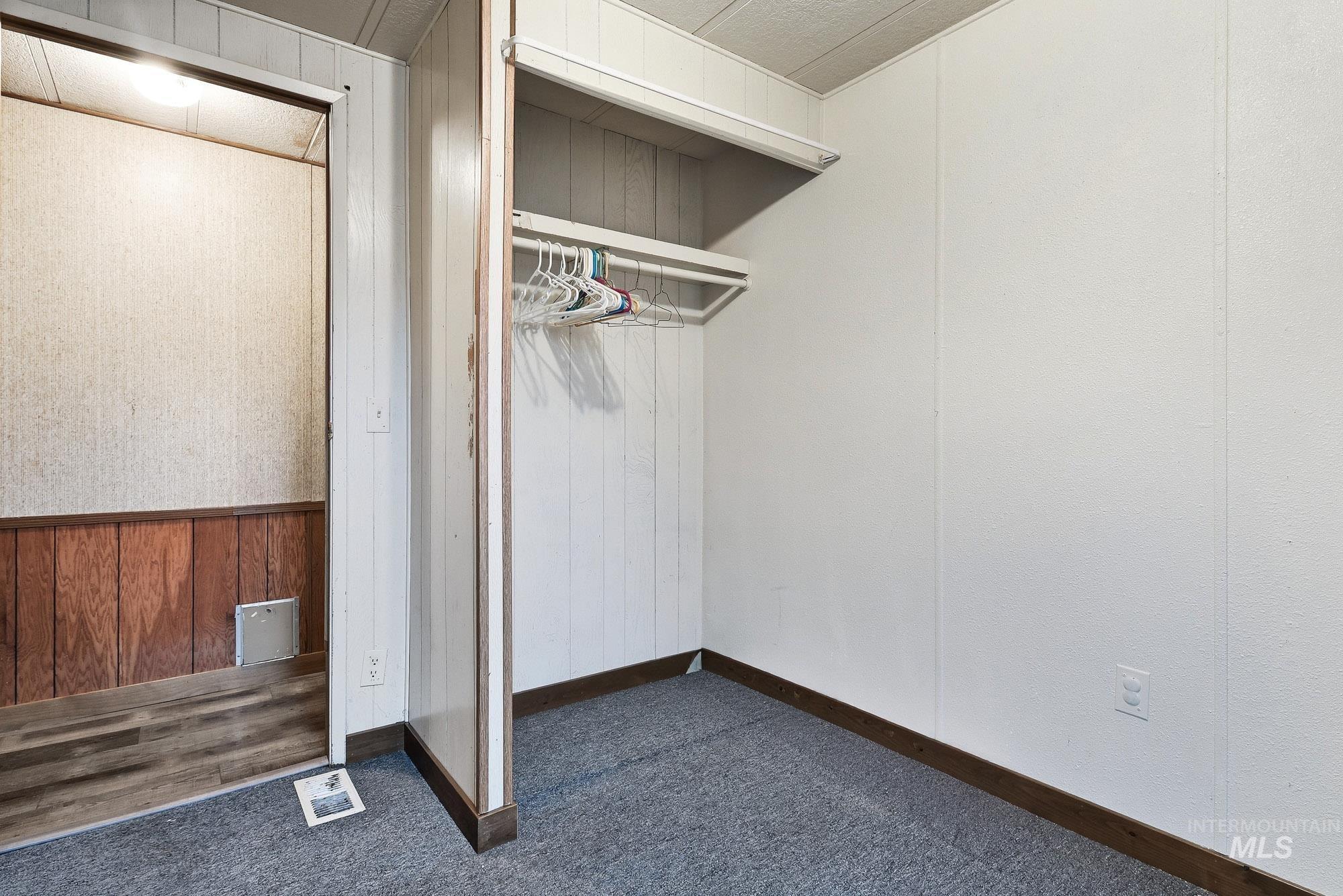 5200 Midway, Caldwell, Idaho 83607, 3 Bedrooms, 2 Bathrooms, Residential For Sale, Price $70,000,MLS 98972301