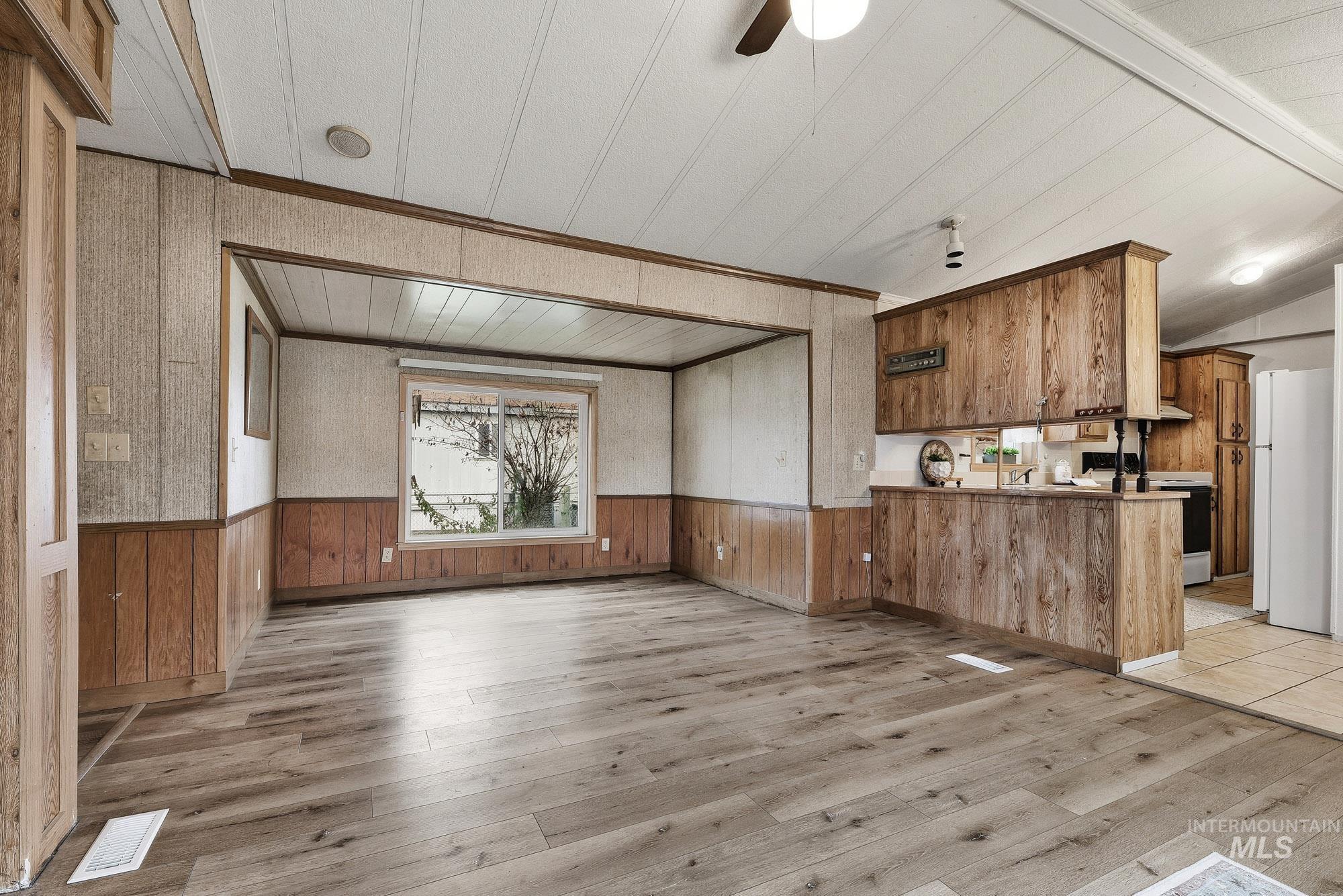 5200 Midway, Caldwell, Idaho 83607, 3 Bedrooms, 2 Bathrooms, Residential For Sale, Price $70,000,MLS 98972301