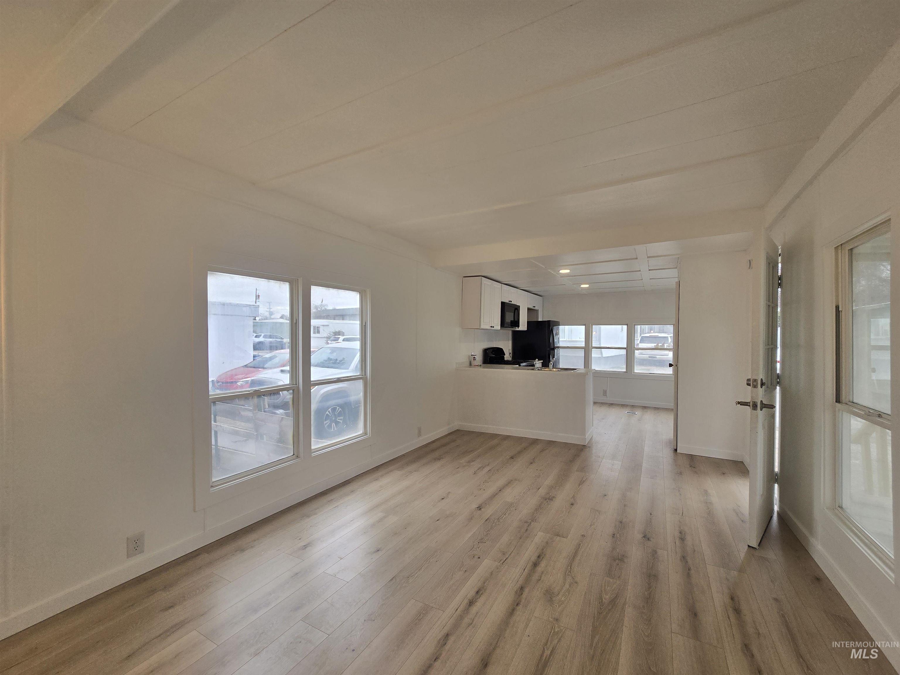 915 S Curtis, Boise, Idaho 83705, 2 Bedrooms, 1 Bathroom, Residential For Sale, Price $60,000,MLS 98972306