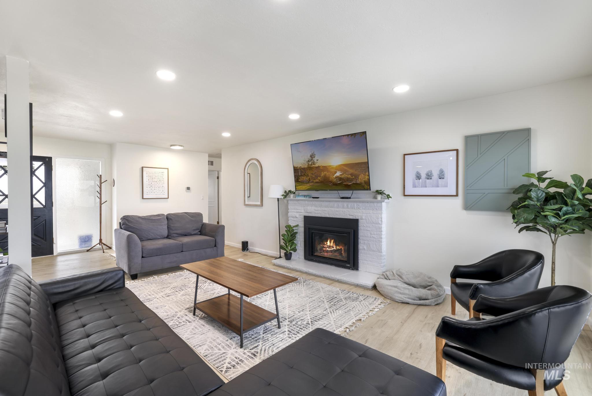 4095 N 2300 E, Filer, Idaho 83328, 3 Bedrooms, 2.5 Bathrooms, Residential For Sale, Price $535,000, 98972307