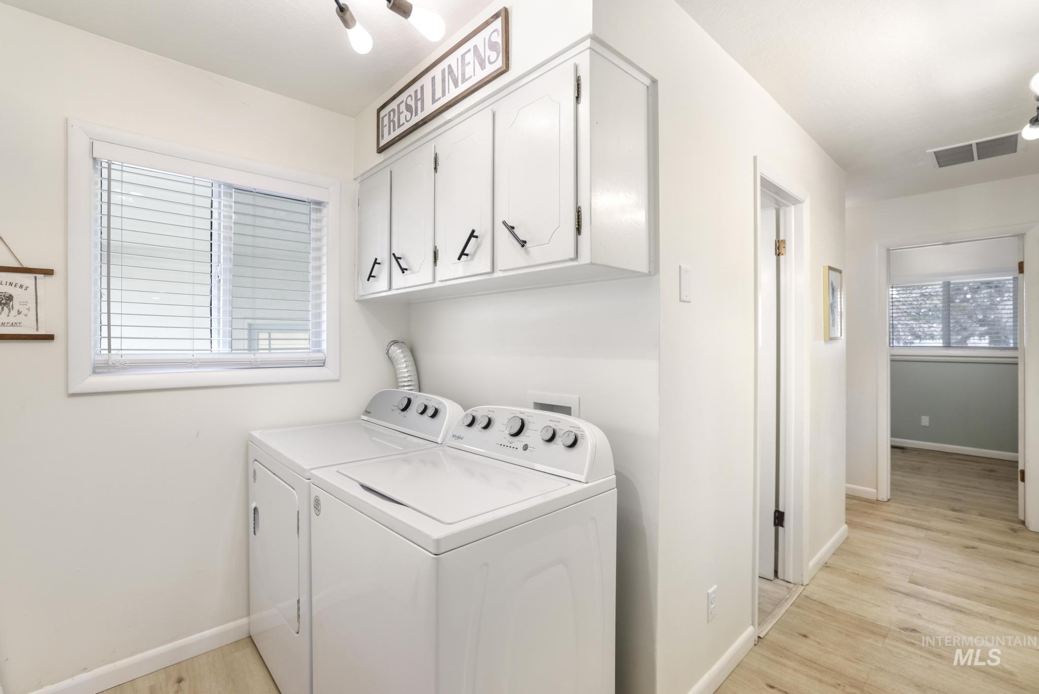 4095 N 2300 E, Filer, Idaho 83328, 3 Bedrooms, 2.5 Bathrooms, Residential For Sale, Price $535,000,MLS 98972307