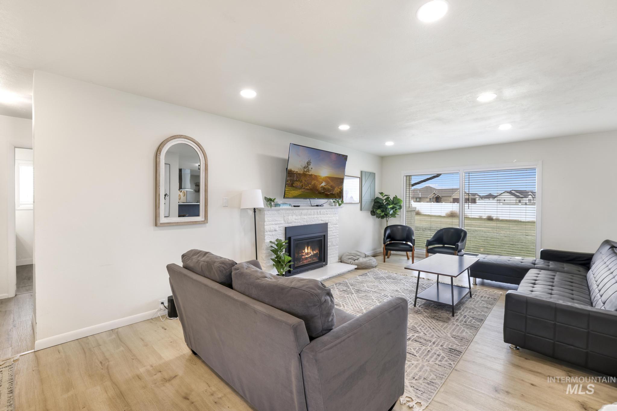 4095 N 2300 E, Filer, Idaho 83328, 3 Bedrooms, 2.5 Bathrooms, Residential For Sale, Price $535,000,MLS 98972307