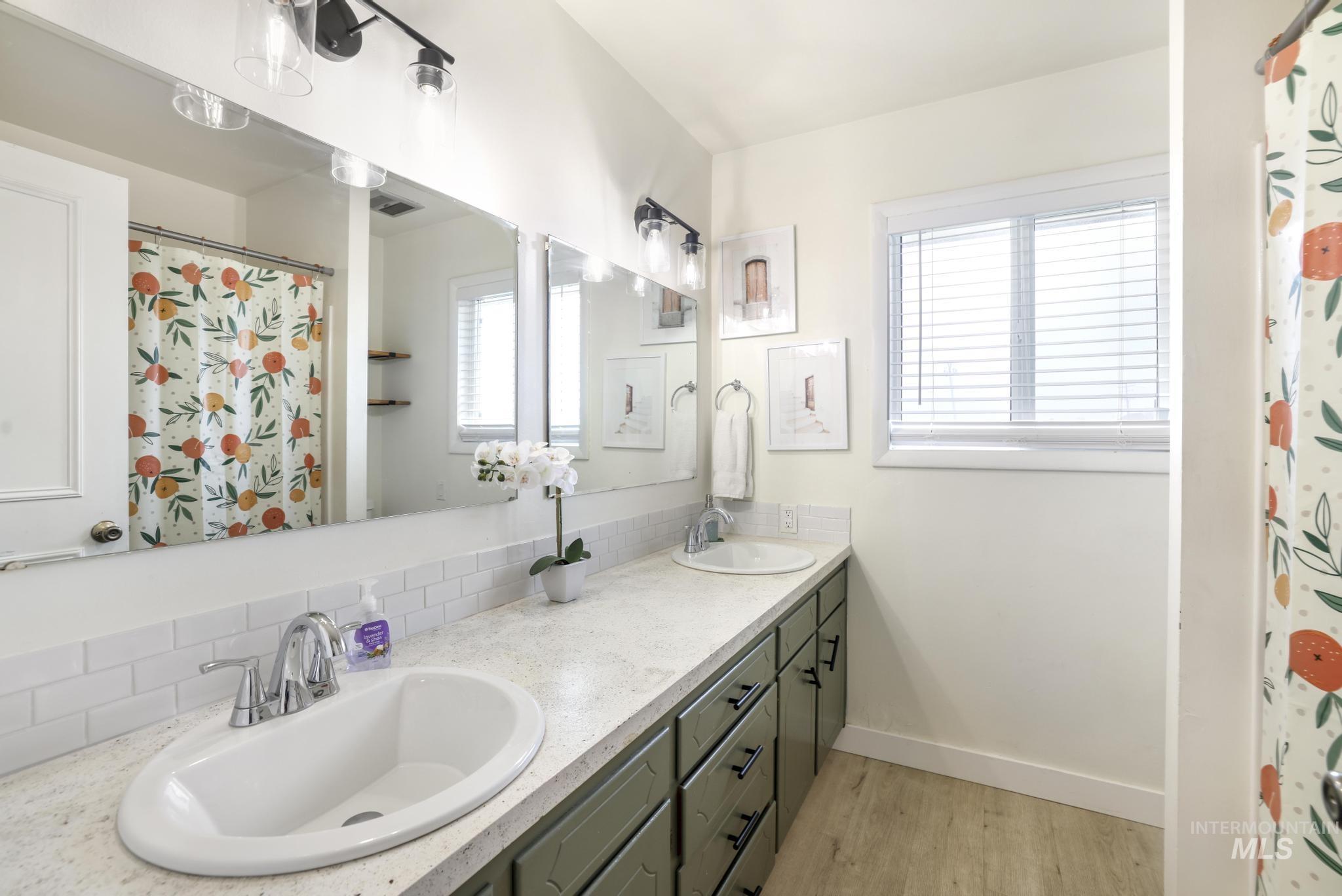 4095 N 2300 E, Filer, Idaho 83328, 3 Bedrooms, 2.5 Bathrooms, Residential For Sale, Price $535,000, 98972307