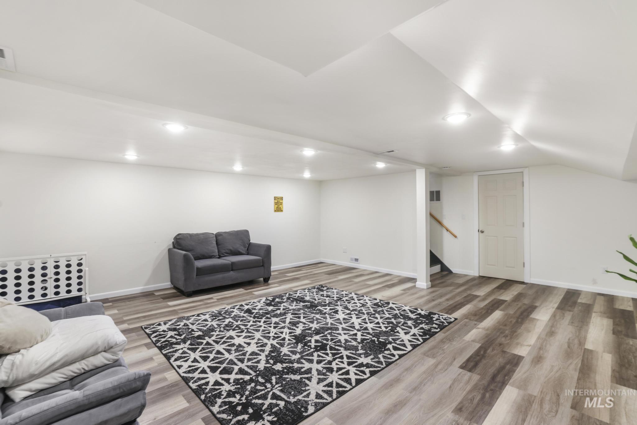 4095 N 2300 E, Filer, Idaho 83328, 3 Bedrooms, 2.5 Bathrooms, Residential For Sale, Price $535,000, 98972307