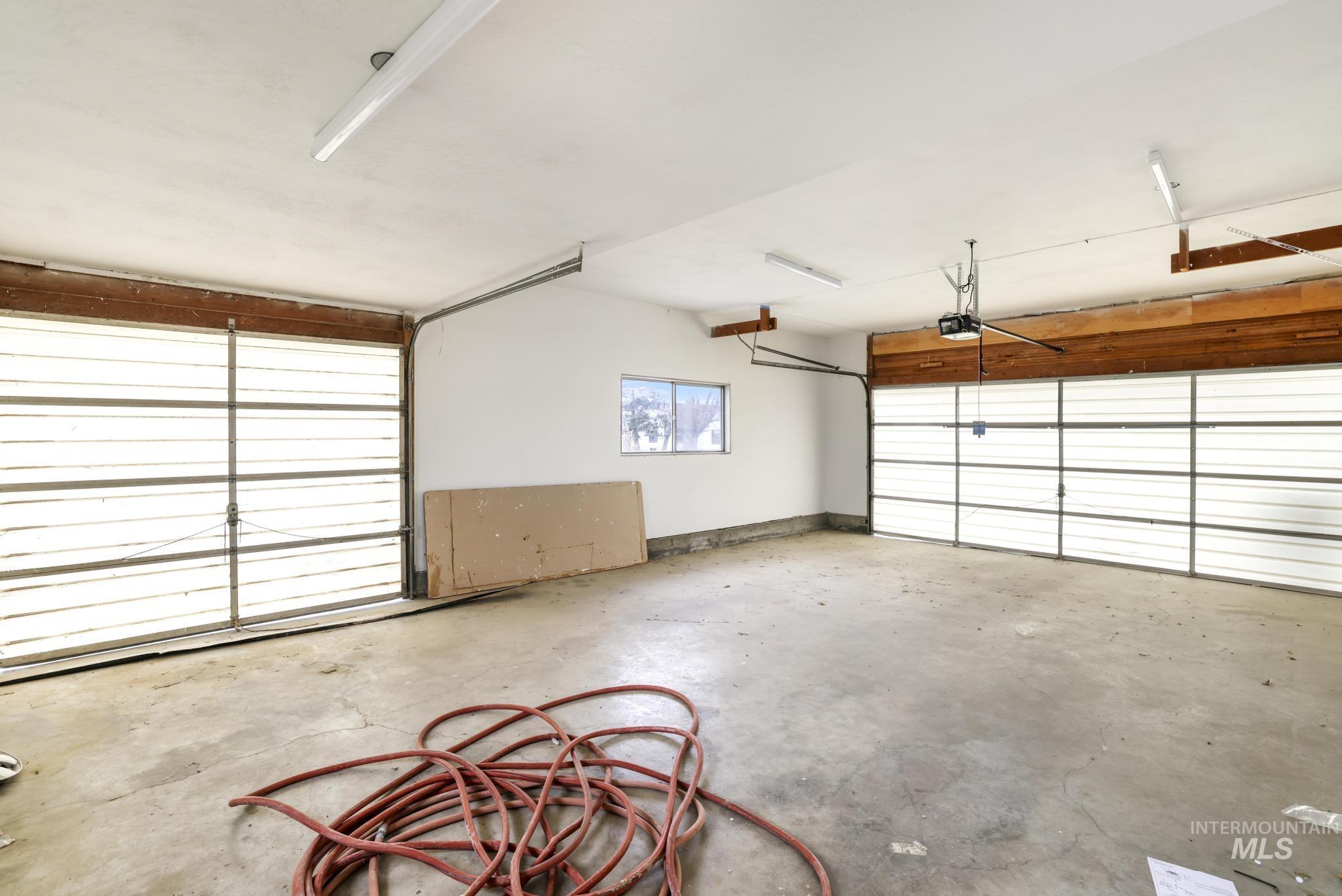 4095 N 2300 E, Filer, Idaho 83328, 3 Bedrooms, 2.5 Bathrooms, Residential For Sale, Price $535,000,MLS 98972307