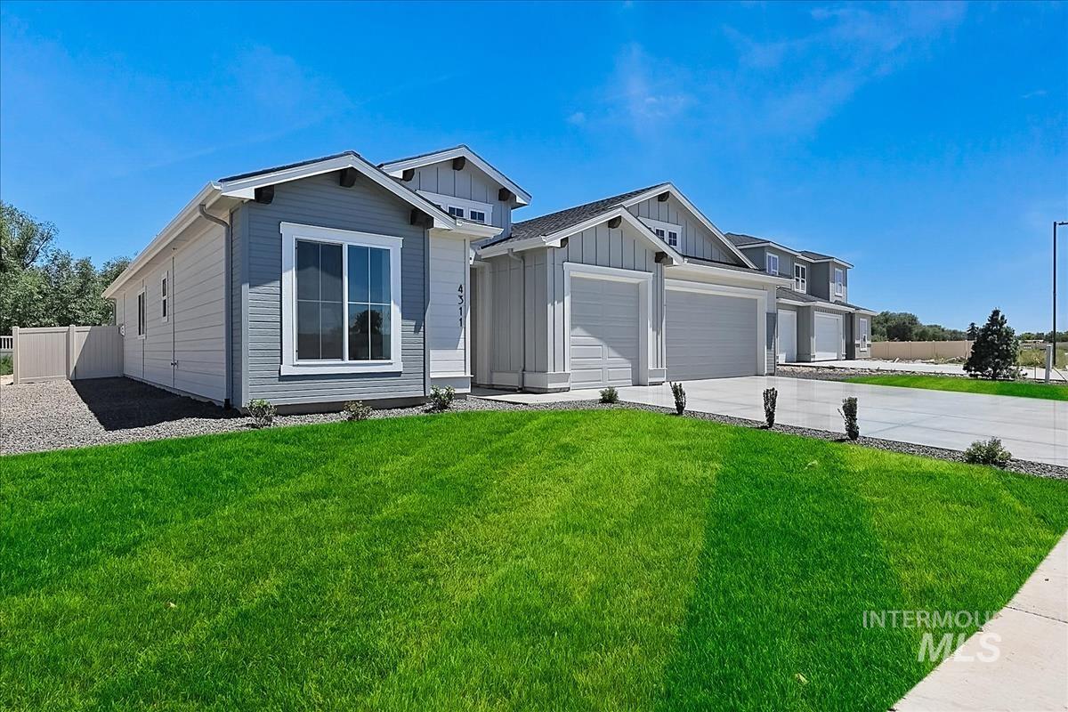 4402 E Dillinger St, Nampa, Idaho 83651, 4 Bedrooms, 3 Bathrooms, Residential For Sale, Price $599,880,MLS 98972309