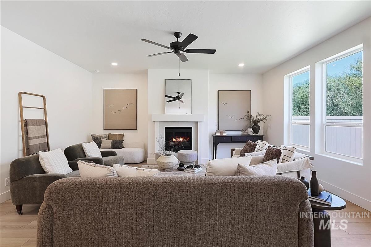 4402 E Dillinger St, Nampa, Idaho 83651, 4 Bedrooms, 3 Bathrooms, Residential For Sale, Price $599,880,MLS 98972309