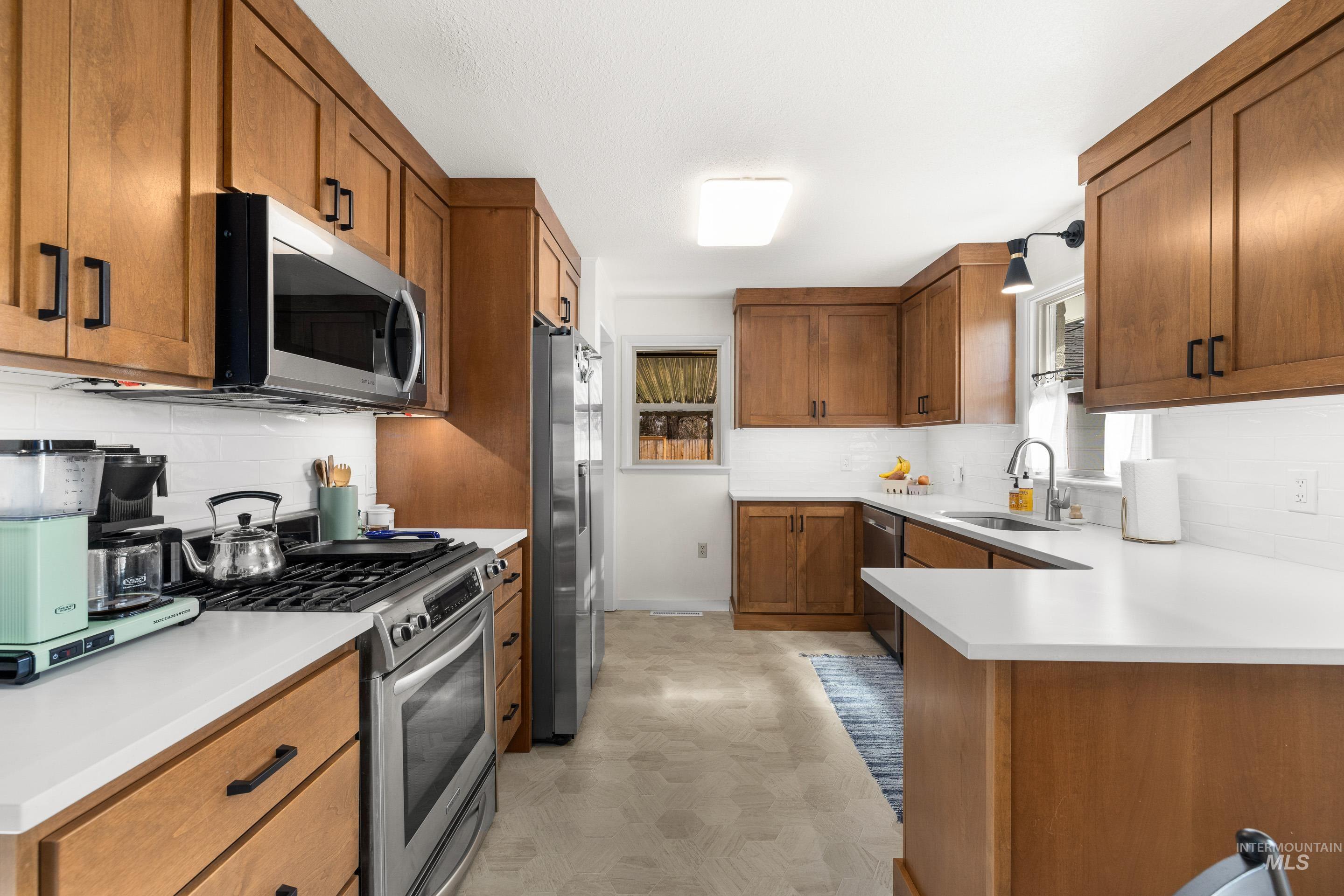 1010 S Forrest St, Boise, Idaho 83705, 4 Bedrooms, 2 Bathrooms, Residential For Sale, Price $589,000,MLS 98972310