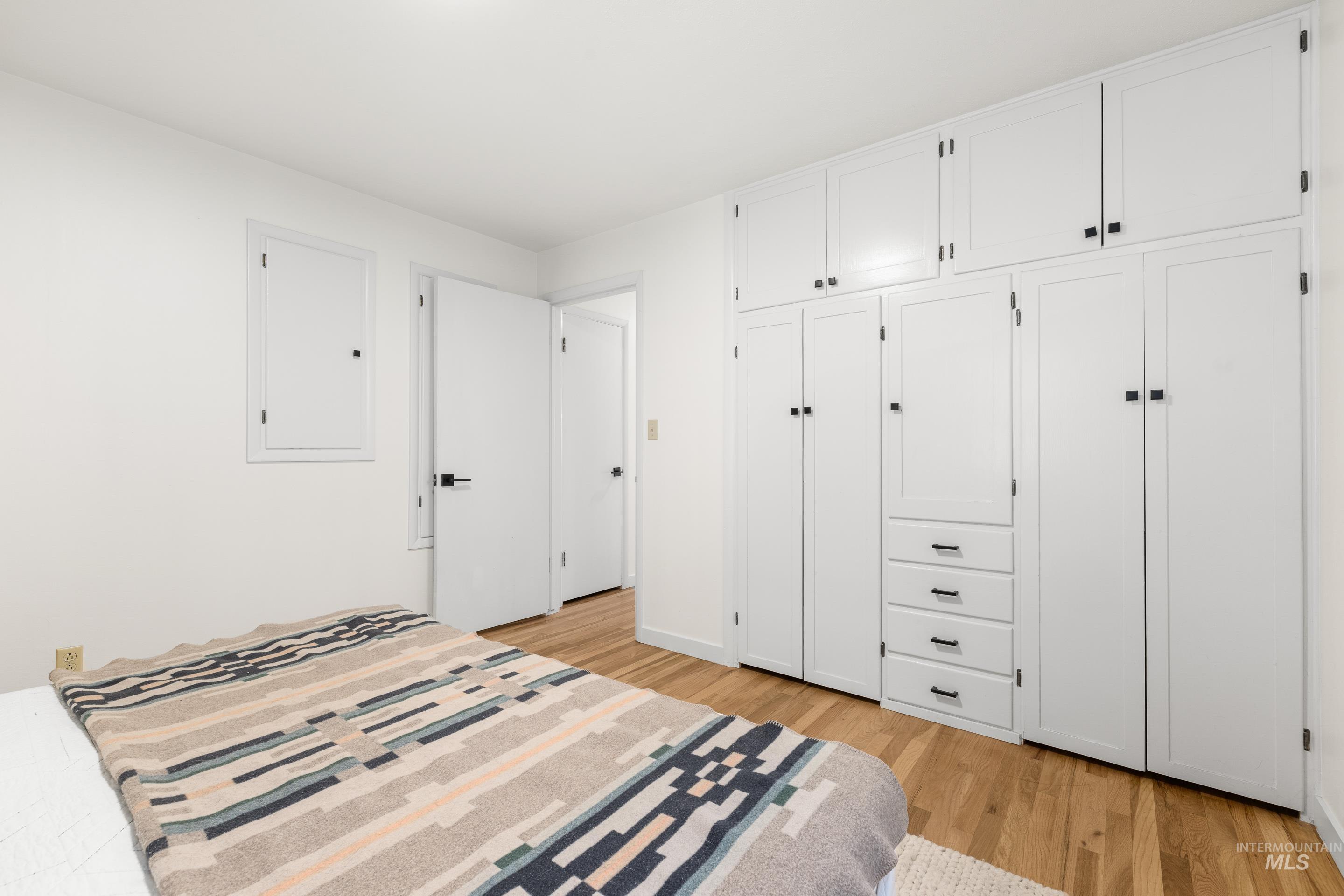 1010 S Forrest St, Boise, Idaho 83705, 4 Bedrooms, 2 Bathrooms, Residential For Sale, Price $589,000,MLS 98972310