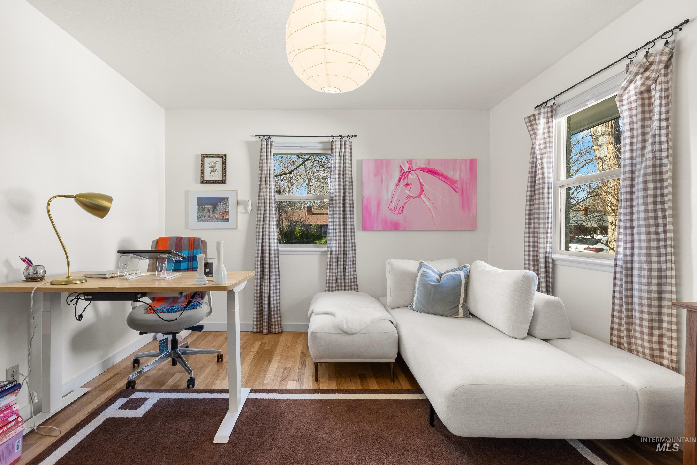 1010 S Forrest St, Boise, Idaho 83705, 4 Bedrooms, 2 Bathrooms, Residential For Sale, Price $589,000,MLS 98972310