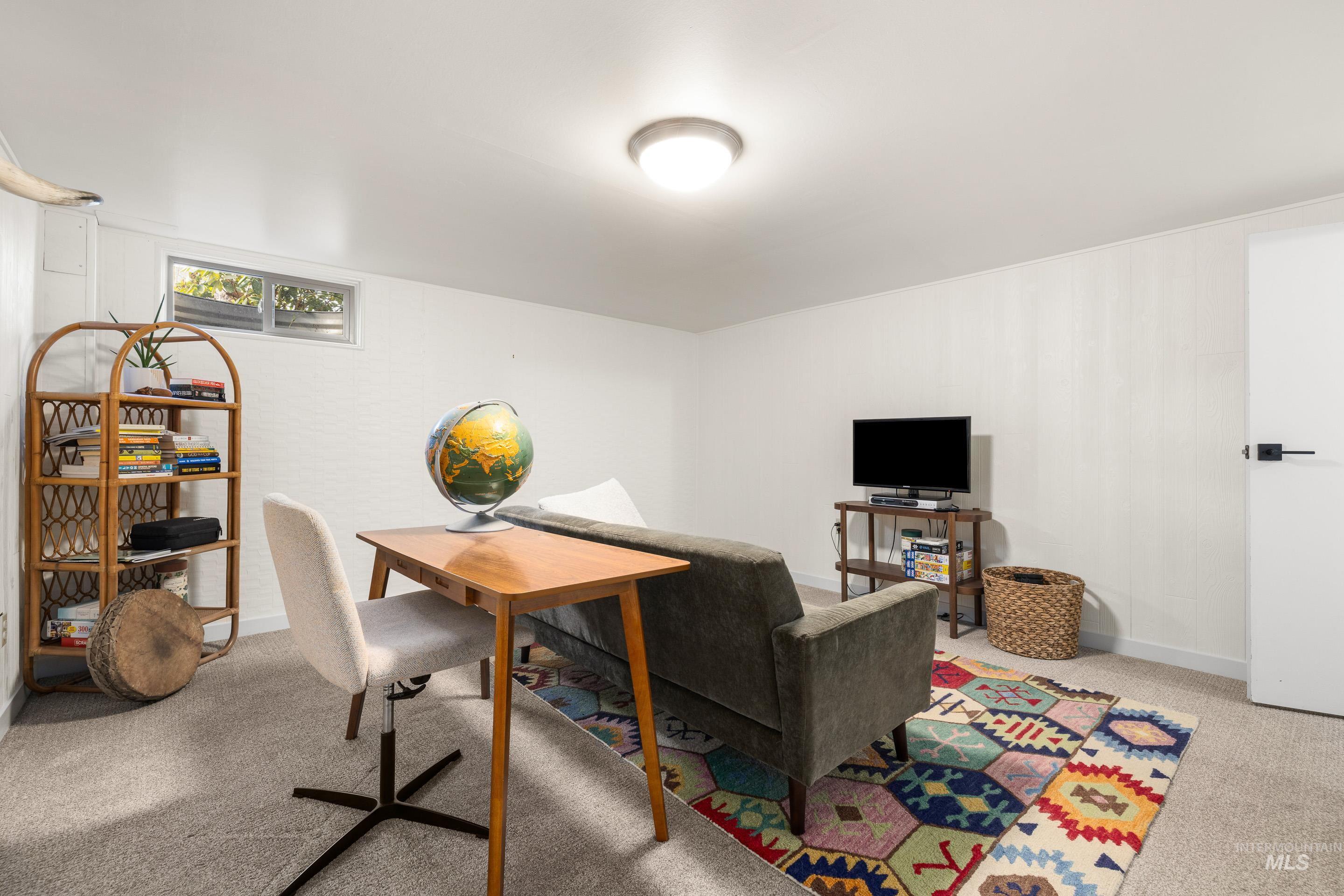 1010 S Forrest St, Boise, Idaho 83705, 4 Bedrooms, 2 Bathrooms, Residential For Sale, Price $589,000,MLS 98972310