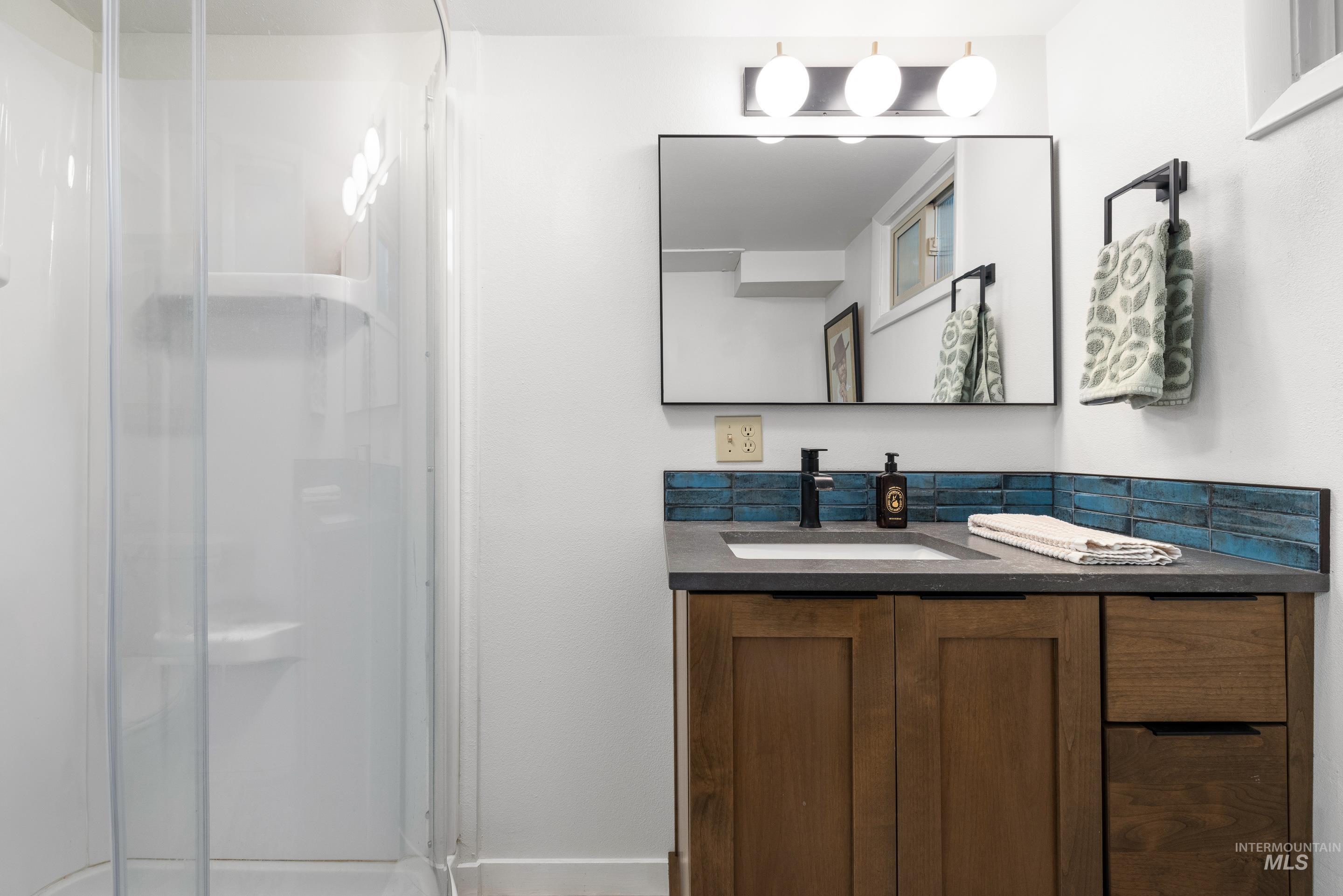 1010 S Forrest St, Boise, Idaho 83705, 4 Bedrooms, 2 Bathrooms, Residential For Sale, Price $589,000,MLS 98972310