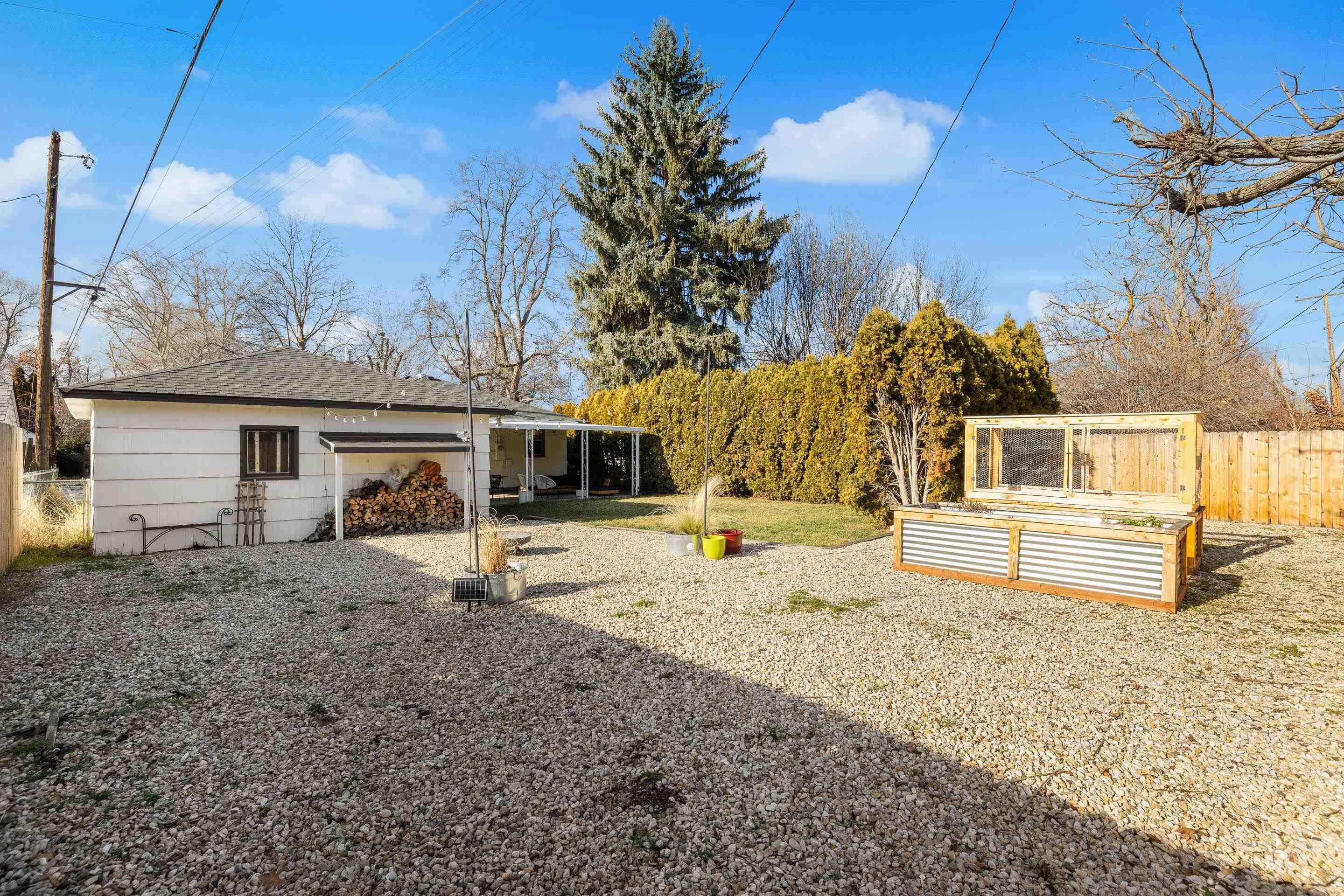 1010 S Forrest St, Boise, Idaho 83705, 4 Bedrooms, 2 Bathrooms, Residential For Sale, Price $589,000,MLS 98972310