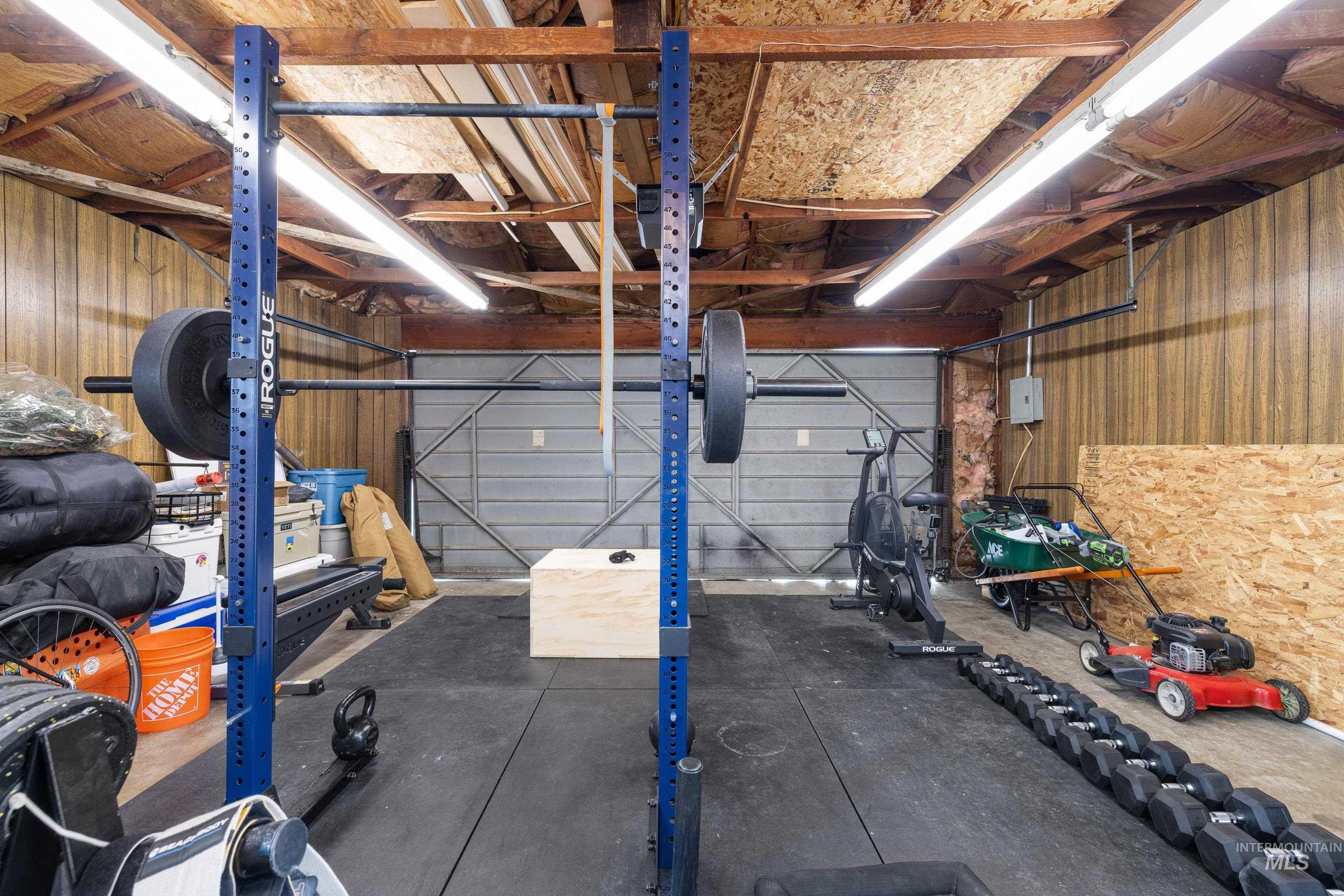 1010 S Forrest St, Boise, Idaho 83705, 4 Bedrooms, 2 Bathrooms, Residential For Sale, Price $589,000,MLS 98972310