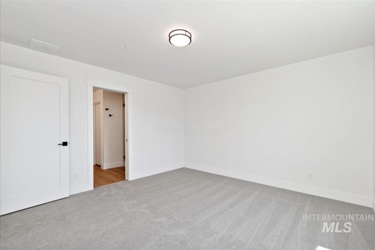 1705 S Rock View Ln, Boise, Idaho 83705, 3 Bedrooms, 3.5 Bathrooms, Residential For Sale, Price $496,880,MLS 98972311