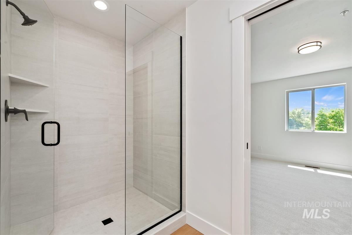 1705 S Rock View Ln, Boise, Idaho 83705, 3 Bedrooms, 3.5 Bathrooms, Residential For Sale, Price $496,880,MLS 98972311