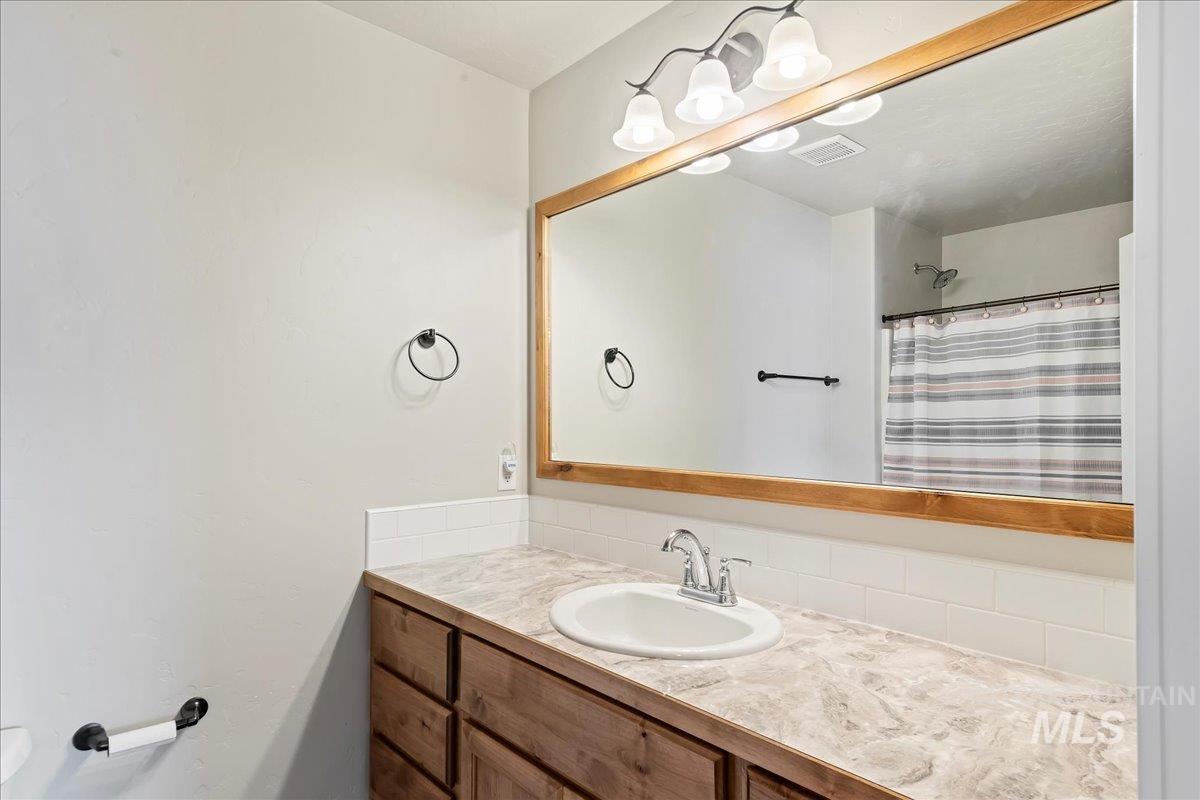 6091 E Path, Nampa, Idaho 83687, 5 Bedrooms, 4 Bathrooms, Residential For Sale, Price $654,900,MLS 98972312