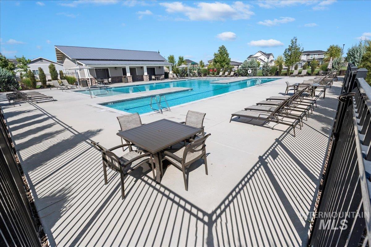 6091 E Path, Nampa, Idaho 83687, 5 Bedrooms, 4 Bathrooms, Residential For Sale, Price $654,900,MLS 98972312