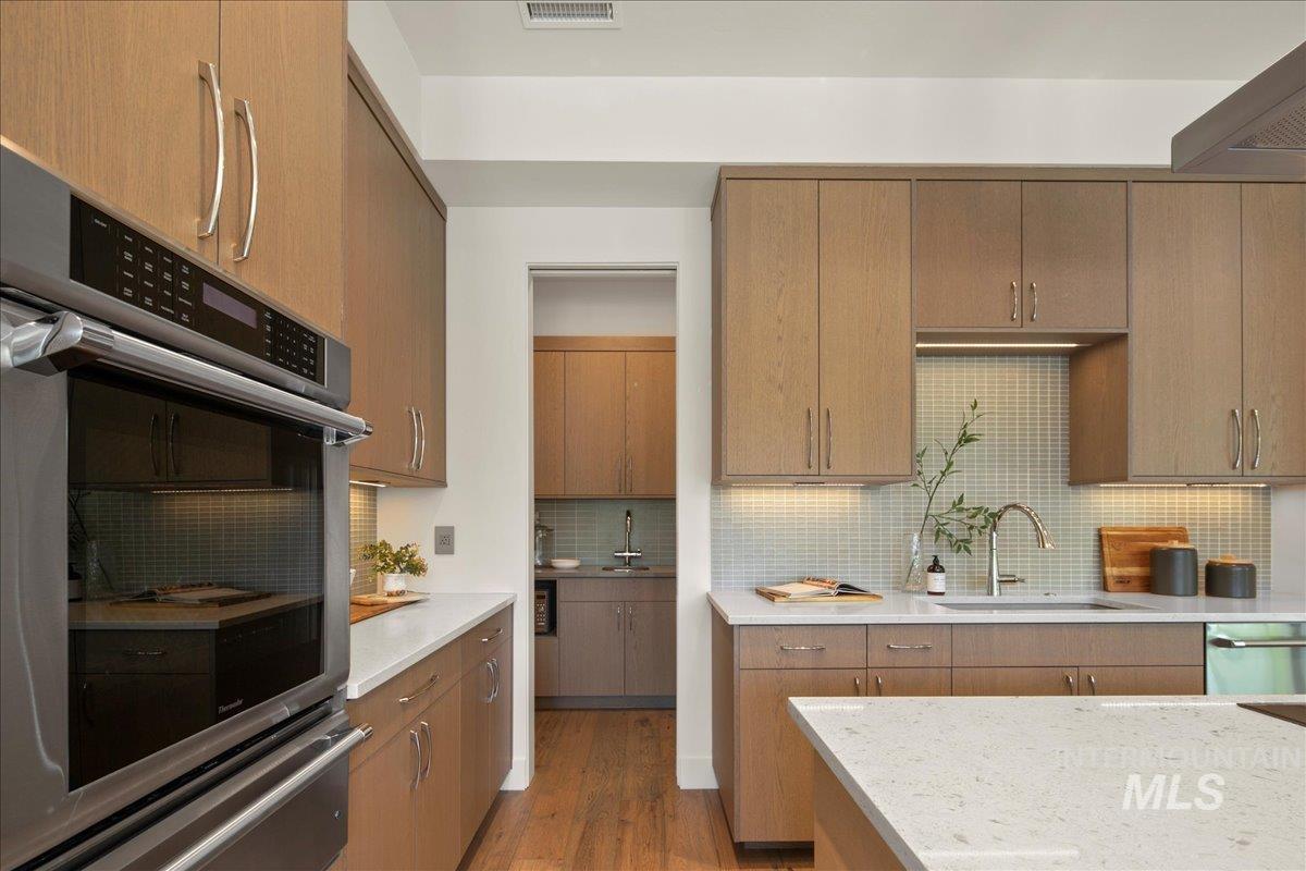 1745 E Lone Shore Lane, Eagle, Idaho 83616, 3 Bedrooms, 3.5 Bathrooms, Residential For Sale, Price $1,999,500,MLS 98972315