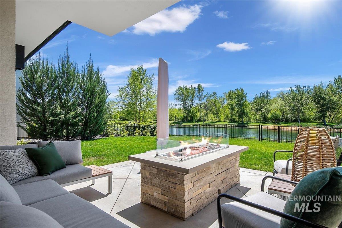 1745 E Lone Shore Lane, Eagle, Idaho 83616, 3 Bedrooms, 3.5 Bathrooms, Residential For Sale, Price $1,999,500,MLS 98972315