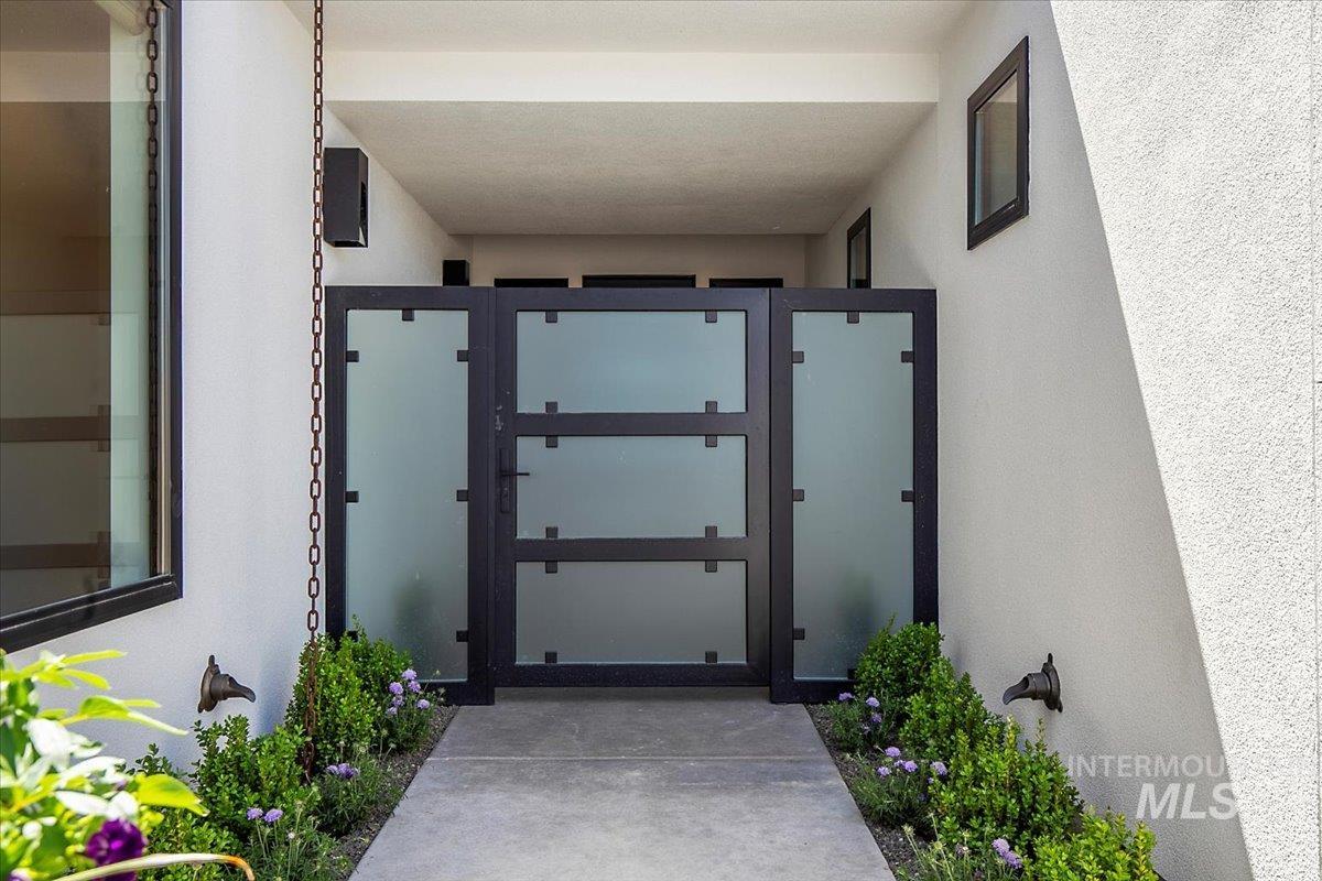 1745 E Lone Shore Lane, Eagle, Idaho 83616, 3 Bedrooms, 3.5 Bathrooms, Residential For Sale, Price $1,999,500,MLS 98972315