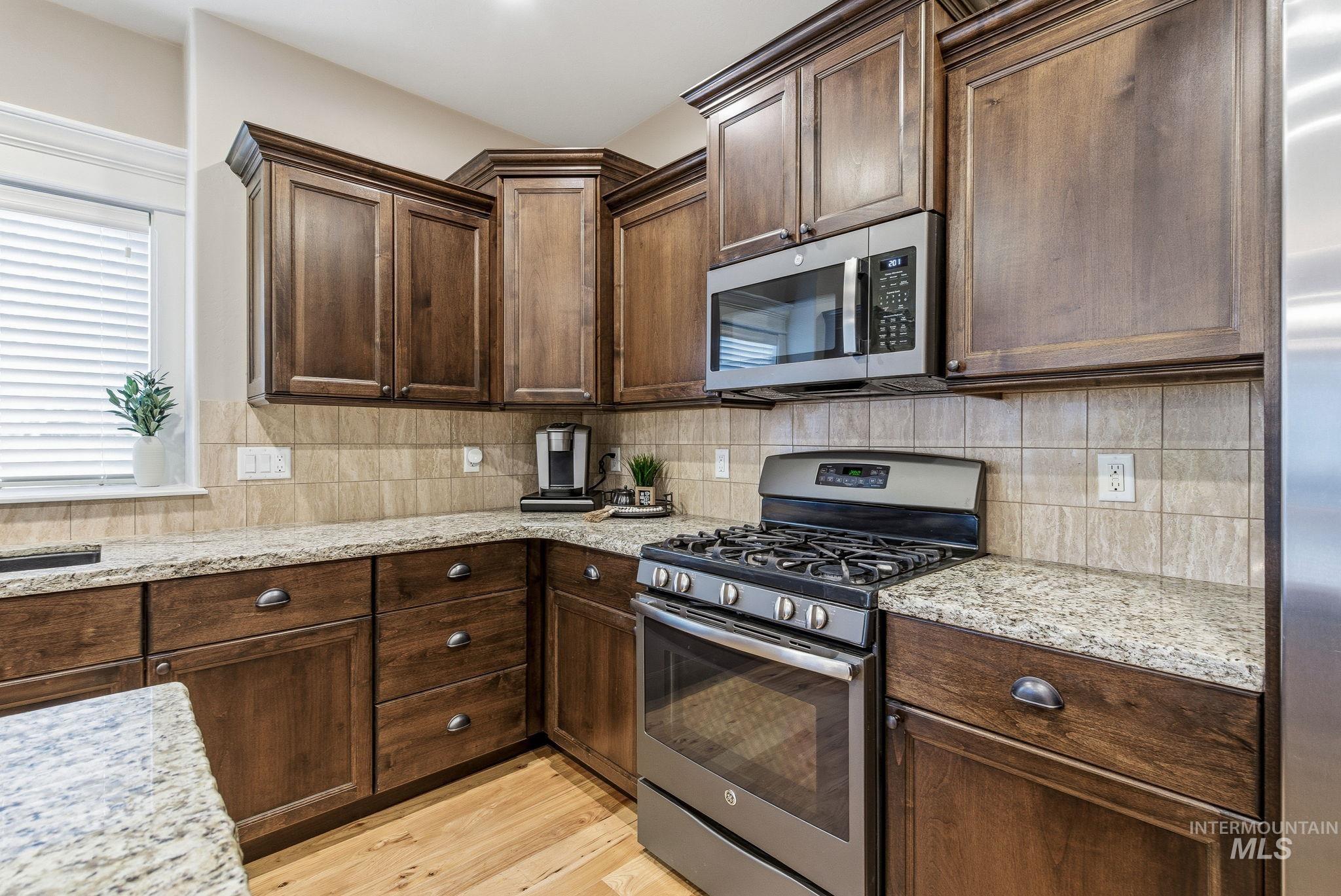 997 N Cygnus, Star, Idaho 83669-5980, 3 Bedrooms, 2.5 Bathrooms, Residential For Sale, Price $579,900,MLS 98972321