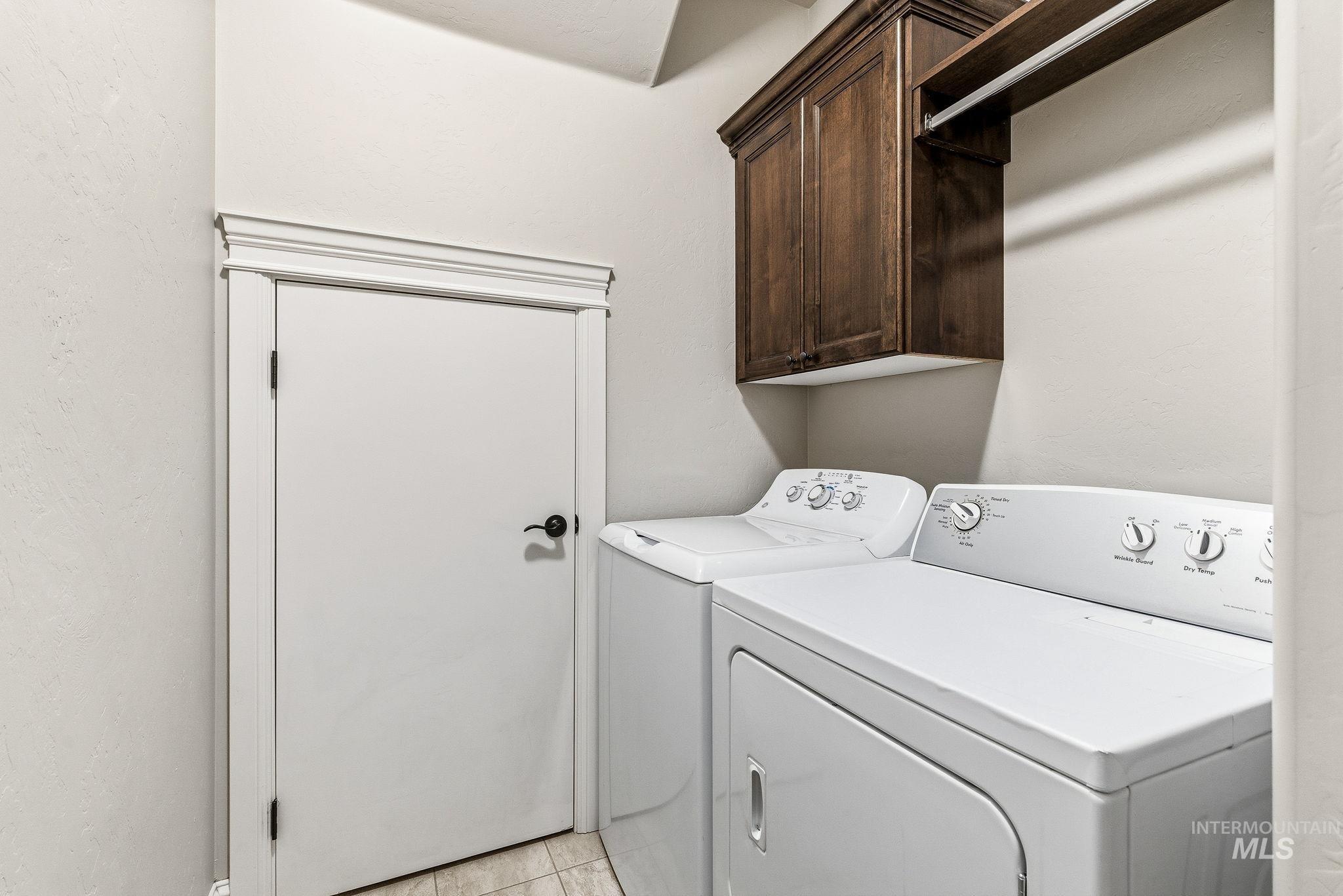 997 N Cygnus, Star, Idaho 83669-5980, 3 Bedrooms, 2.5 Bathrooms, Residential For Sale, Price $579,900,MLS 98972321