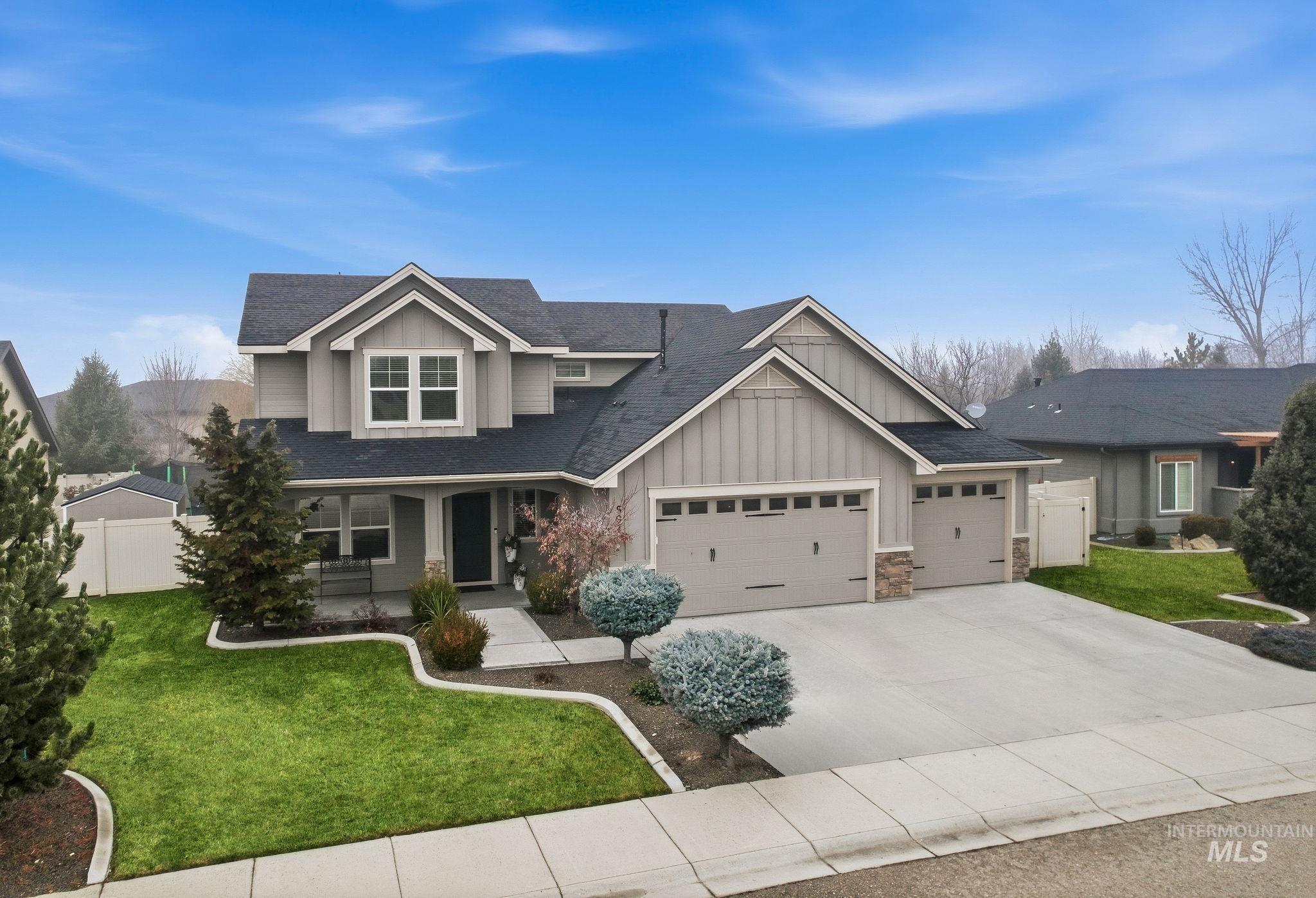 997 N Cygnus, Star, Idaho 83669-5980, 3 Bedrooms, 2.5 Bathrooms, Residential For Sale, Price $579,900,MLS 98972321