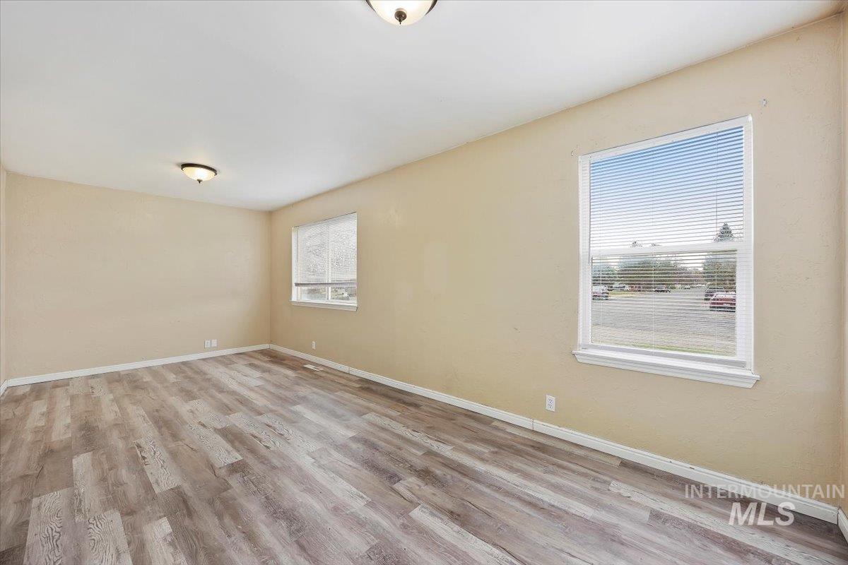 532 W 2nd ave, Gooding, Idaho 83330, 4 Bedrooms, 1 Bathroom, Residential For Sale, Price $280,000,MLS 98972331