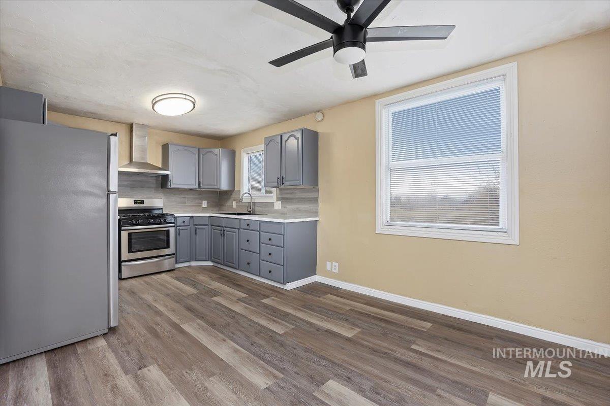 532 W 2nd ave, Gooding, Idaho 83330, 4 Bedrooms, 1 Bathroom, Residential For Sale, Price $280,000,MLS 98972331