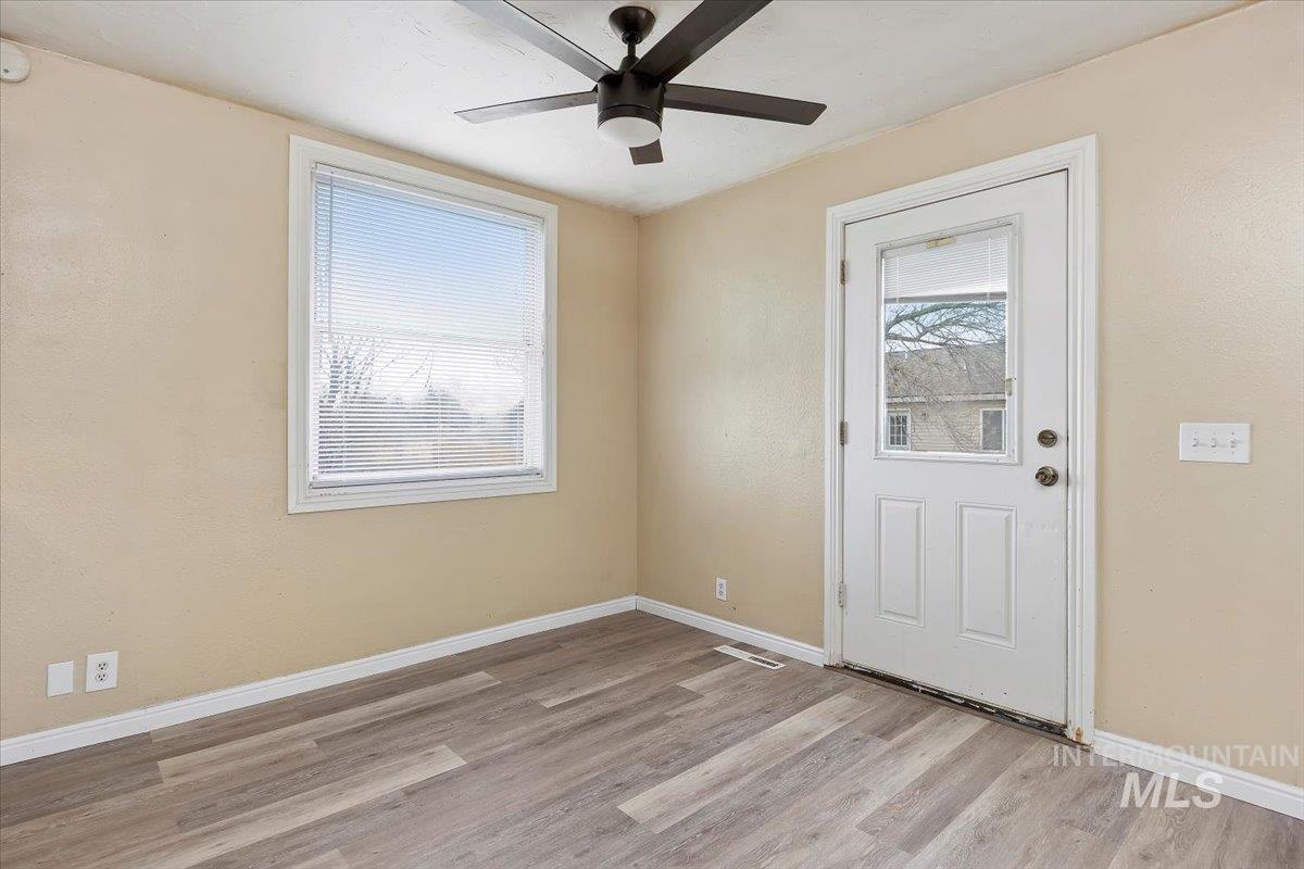 532 W 2nd ave, Gooding, Idaho 83330, 4 Bedrooms, 1 Bathroom, Residential For Sale, Price $280,000,MLS 98972331