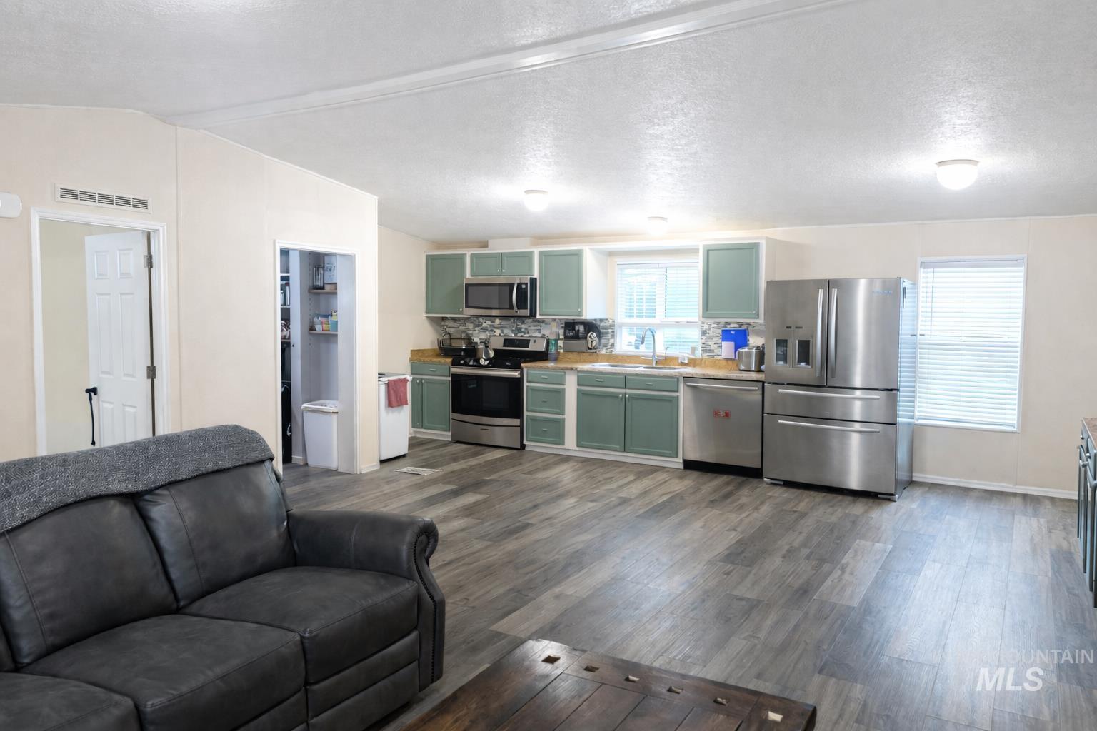 700 East Fairview Ave, Meridian, Idaho 83642, 3 Bedrooms, 2 Bathrooms, Residential For Sale, Price $134,900,MLS 98972333