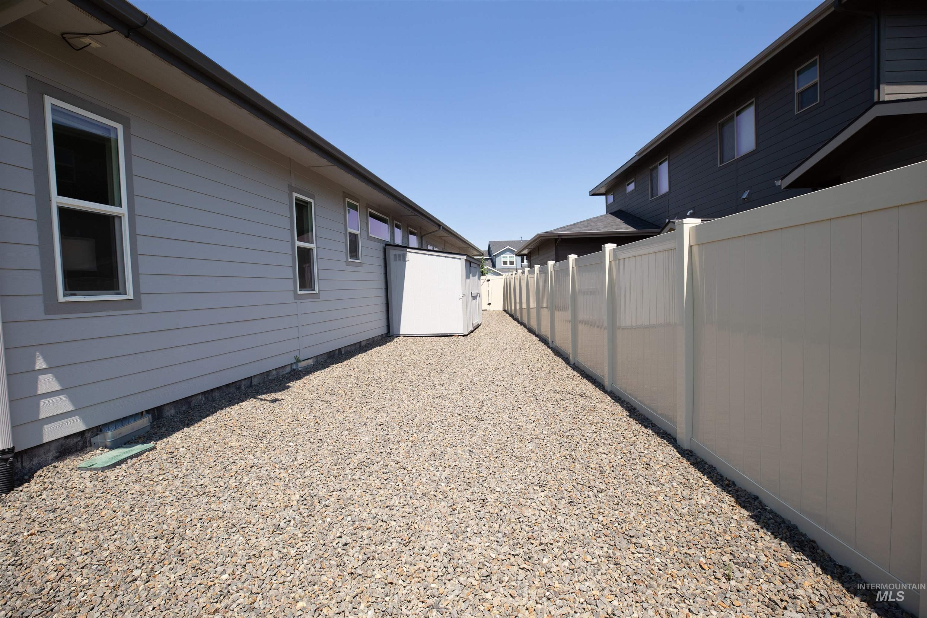 6121 S Cubola Way, Meridian, Idaho 83642, 4 Bedrooms, 2.5 Bathrooms, Residential For Sale, Price $889,000,MLS 98972335