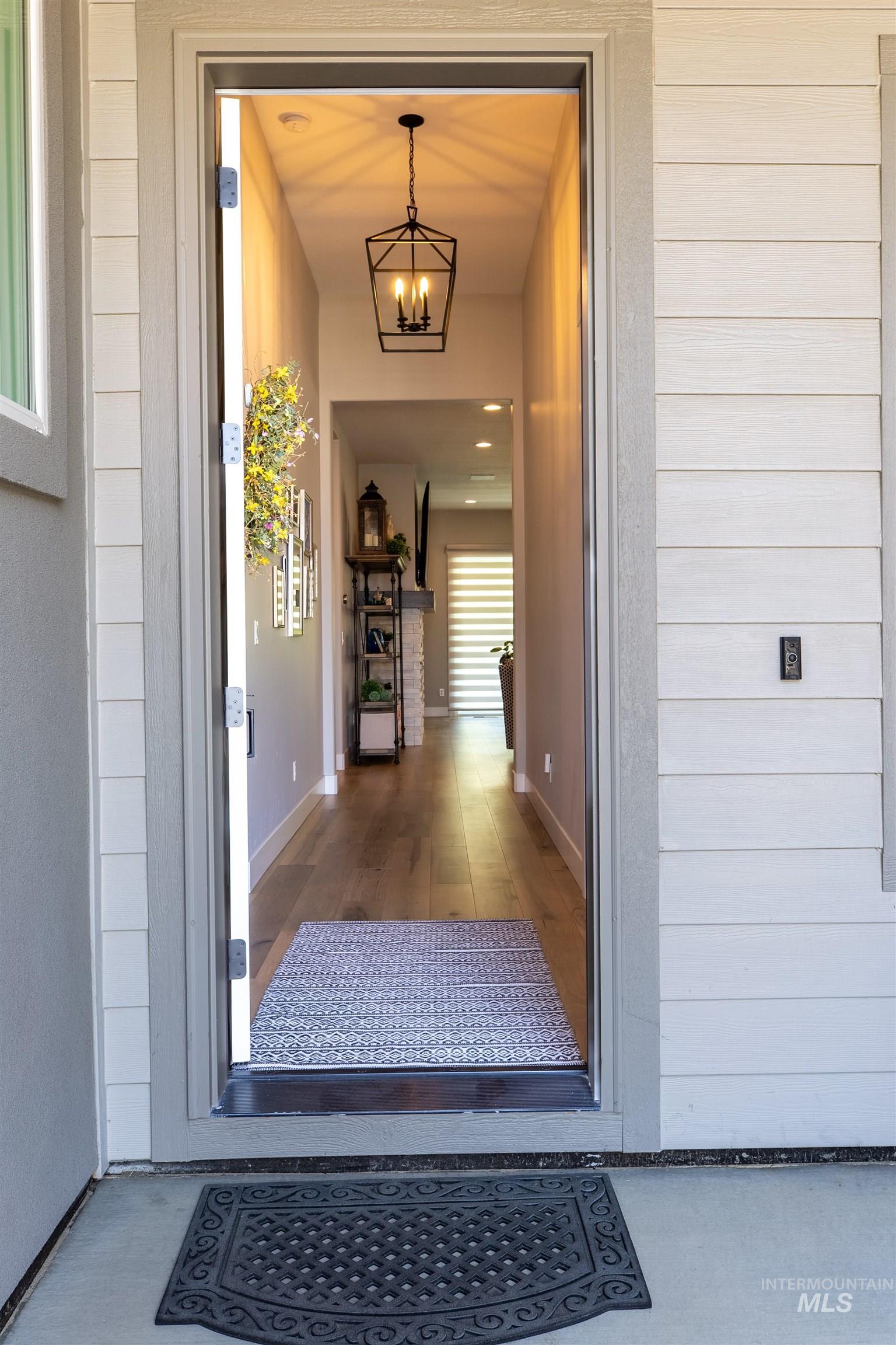 6121 S Cubola Way, Meridian, Idaho 83642, 4 Bedrooms, 2.5 Bathrooms, Residential For Sale, Price $889,000,MLS 98972335