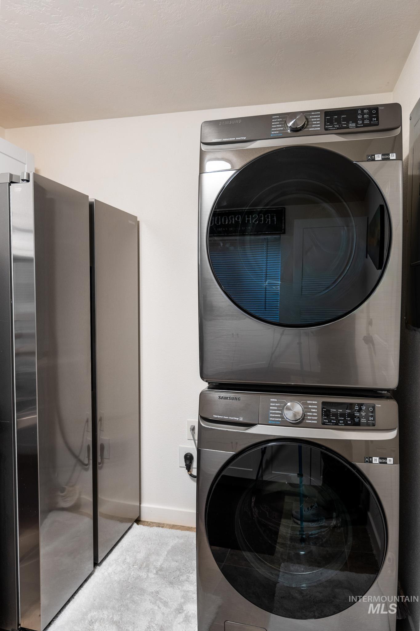 271 NW 7th Street, Ontario, Oregon 97914, 2 Bedrooms, 2 Bathrooms, Rental For Rent, Price $319,000,MLS 98972339