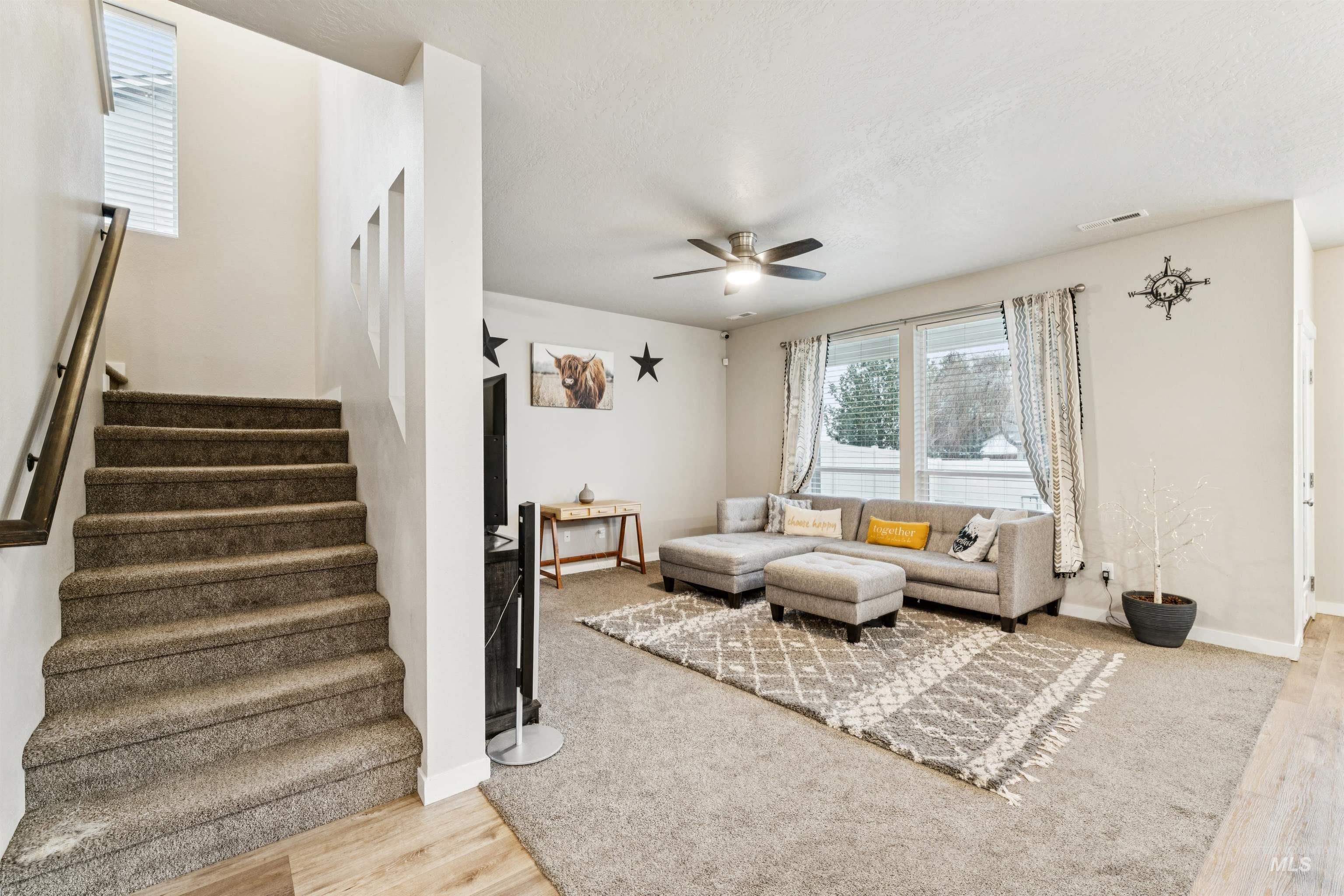 1093 N Bowknot Lake Place, Star, Idaho 83669, 5 Bedrooms, 3 Bathrooms, Residential For Sale, Price $590,000,MLS 98972341