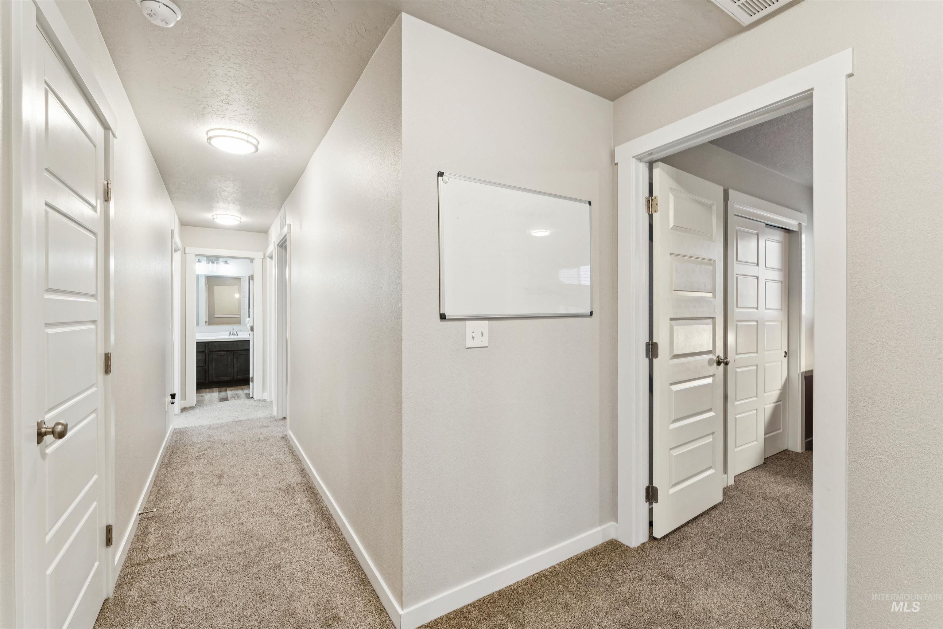 1093 N Bowknot Lake Place, Star, Idaho 83669, 5 Bedrooms, 3 Bathrooms, Residential For Sale, Price $590,000,MLS 98972341