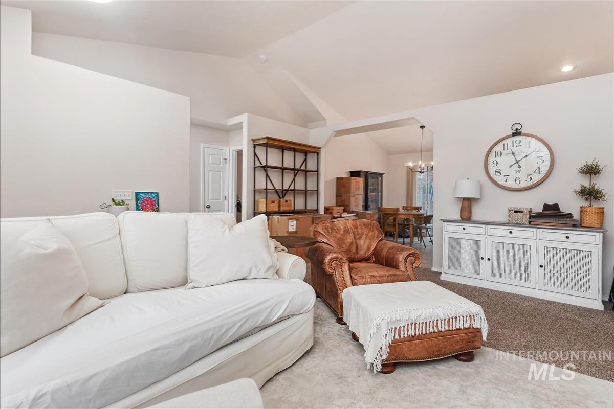 9596 W Donnabell Street, Boise, Idaho 83714, 3 Bedrooms, 2 Bathrooms, Residential For Sale, Price $464,000,MLS 98972344