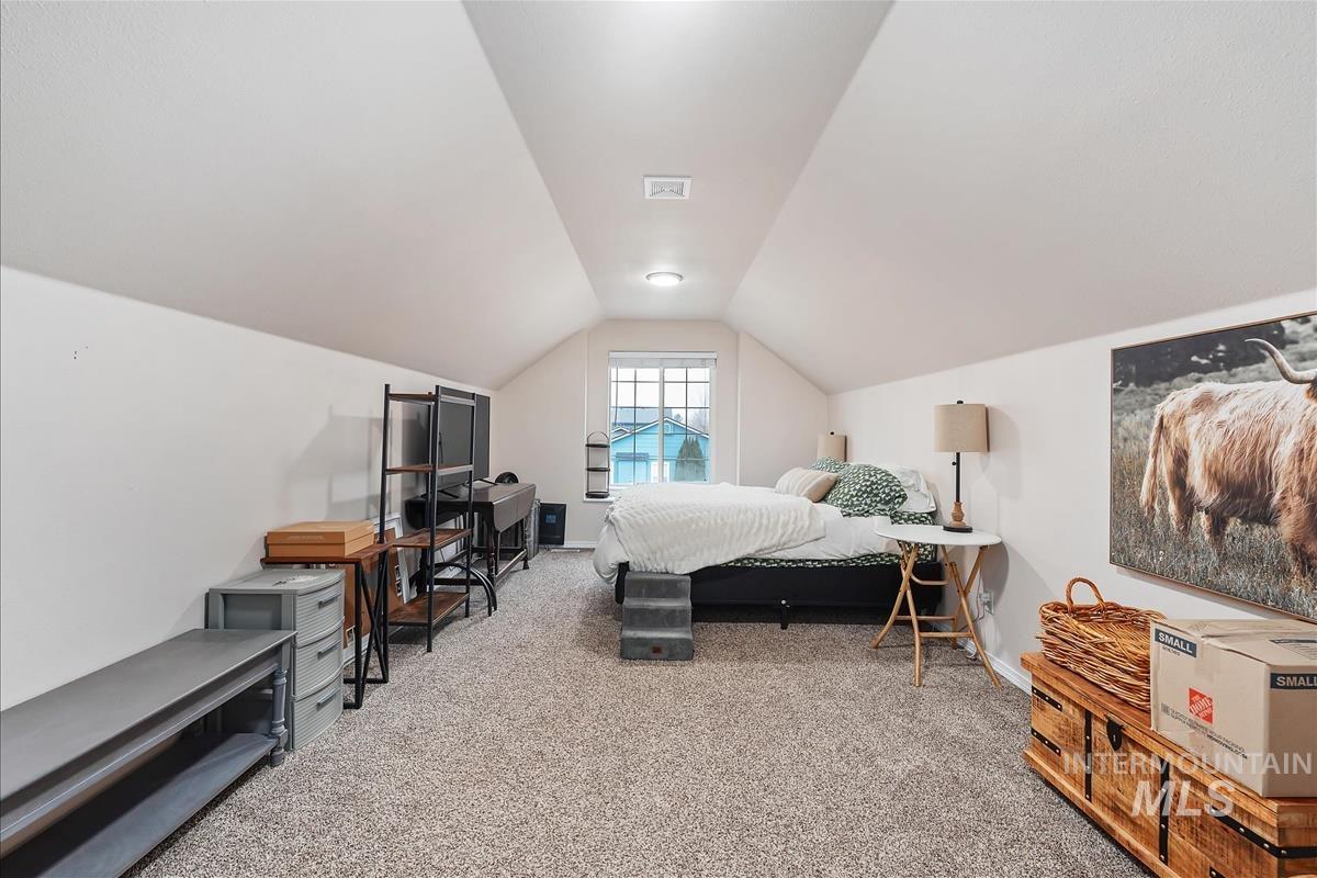 9596 W Donnabell Street, Boise, Idaho 83714, 3 Bedrooms, 2 Bathrooms, Residential For Sale, Price $464,000,MLS 98972344