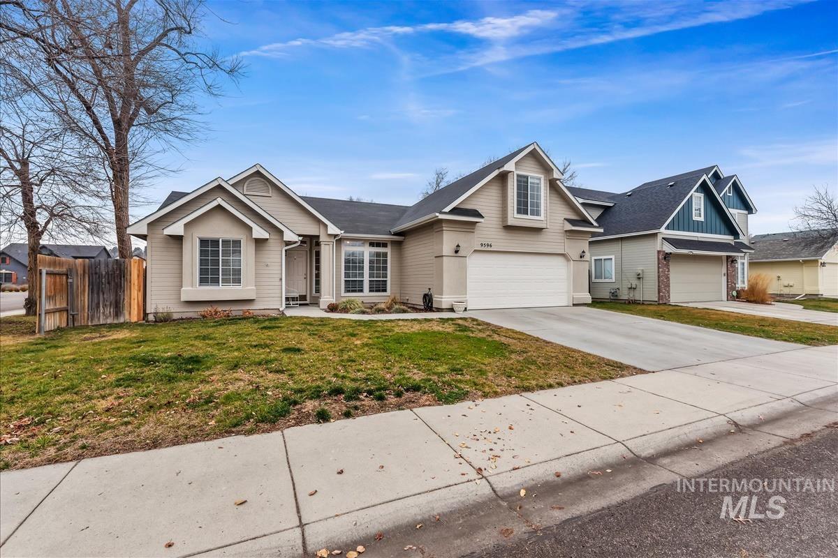 9596 W Donnabell Street, Boise, Idaho 83714, 3 Bedrooms, 2 Bathrooms, Residential For Sale, Price $464,000, 98972344