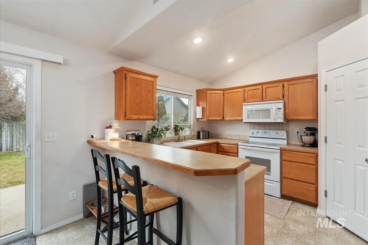 9596 W Donnabell Street, Boise, Idaho 83714, 3 Bedrooms, 2 Bathrooms, Residential For Sale, Price $464,000, 98972344