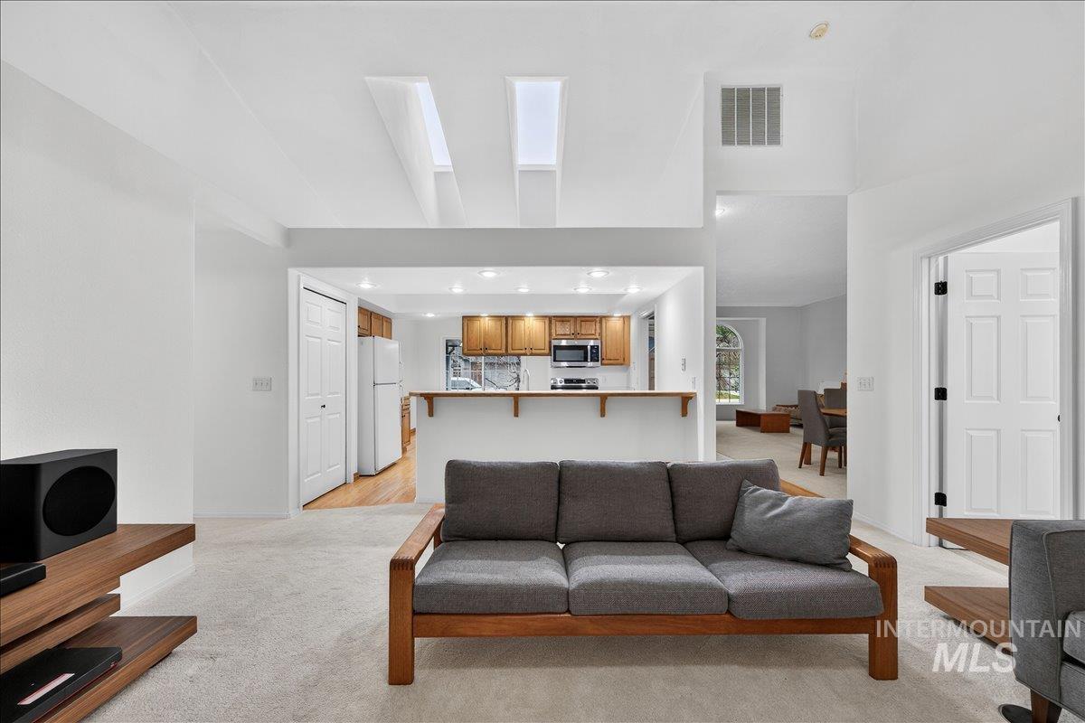 5141 N Samson Ave, Boise, Idaho 83704-1996, 4 Bedrooms, 2 Bathrooms, Residential For Sale, Price $535,900,MLS 98972345