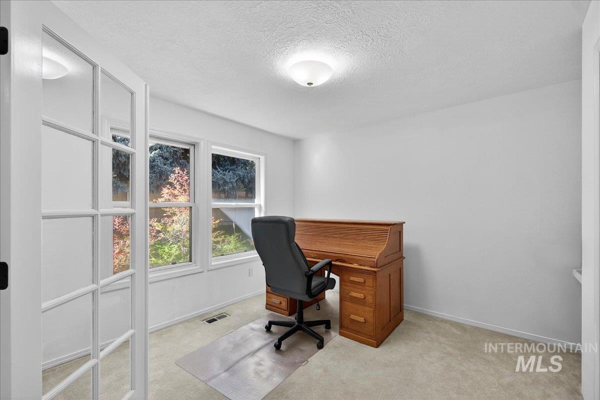 5141 N Samson Ave, Boise, Idaho 83704-1996, 4 Bedrooms, 2 Bathrooms, Residential For Sale, Price $535,900,MLS 98972345