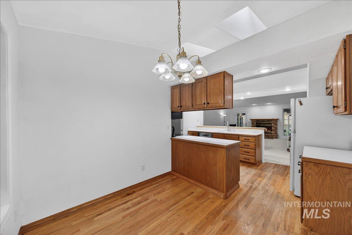 5141 N Samson Ave, Boise, Idaho 83704-1996, 4 Bedrooms, 2 Bathrooms, Residential For Sale, Price $535,900,MLS 98972345