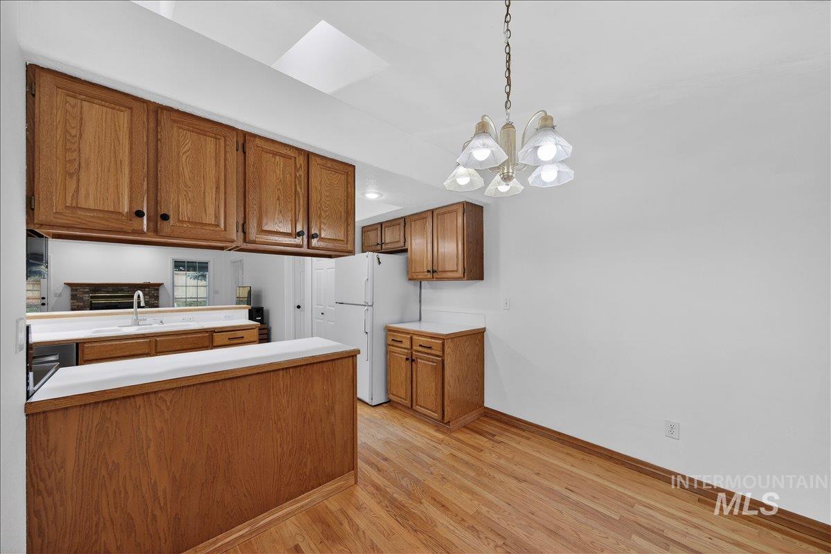 5141 N Samson Ave, Boise, Idaho 83704-1996, 4 Bedrooms, 2 Bathrooms, Residential For Sale, Price $535,900,MLS 98972345