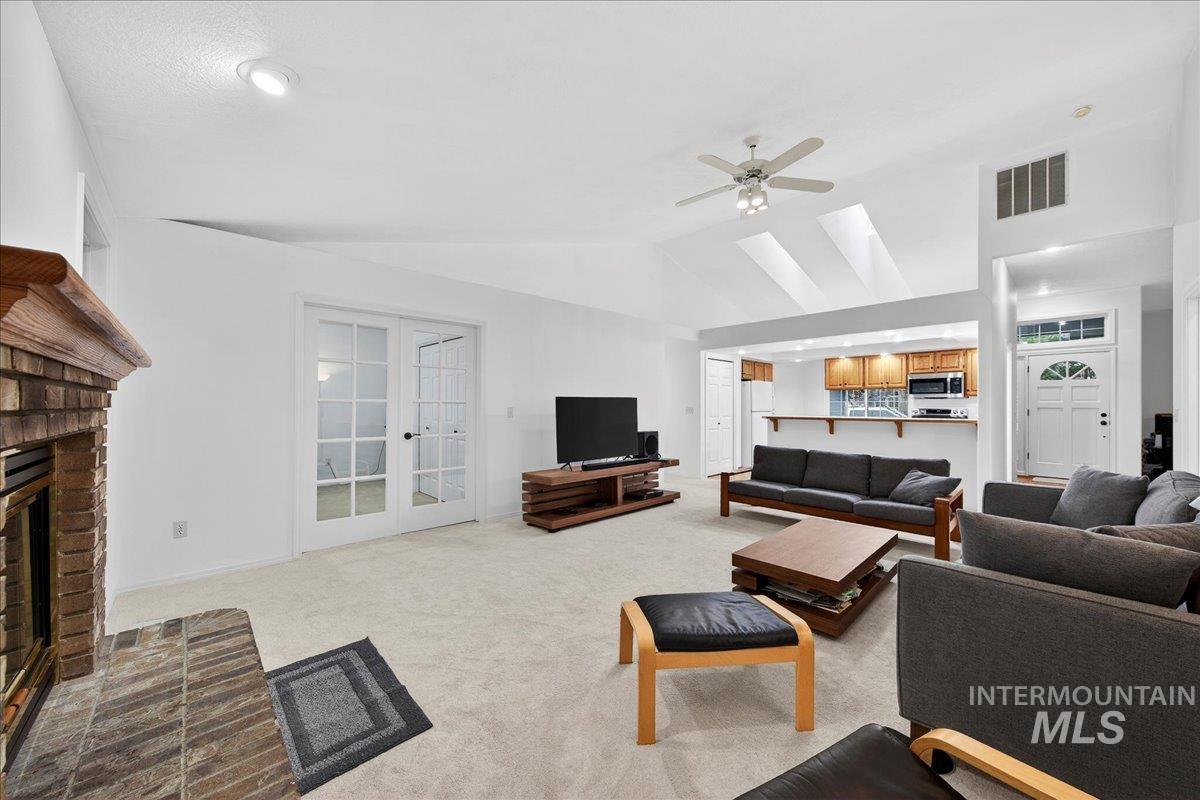 5141 N Samson Ave, Boise, Idaho 83704-1996, 4 Bedrooms, 2 Bathrooms, Residential For Sale, Price $535,900,MLS 98972345