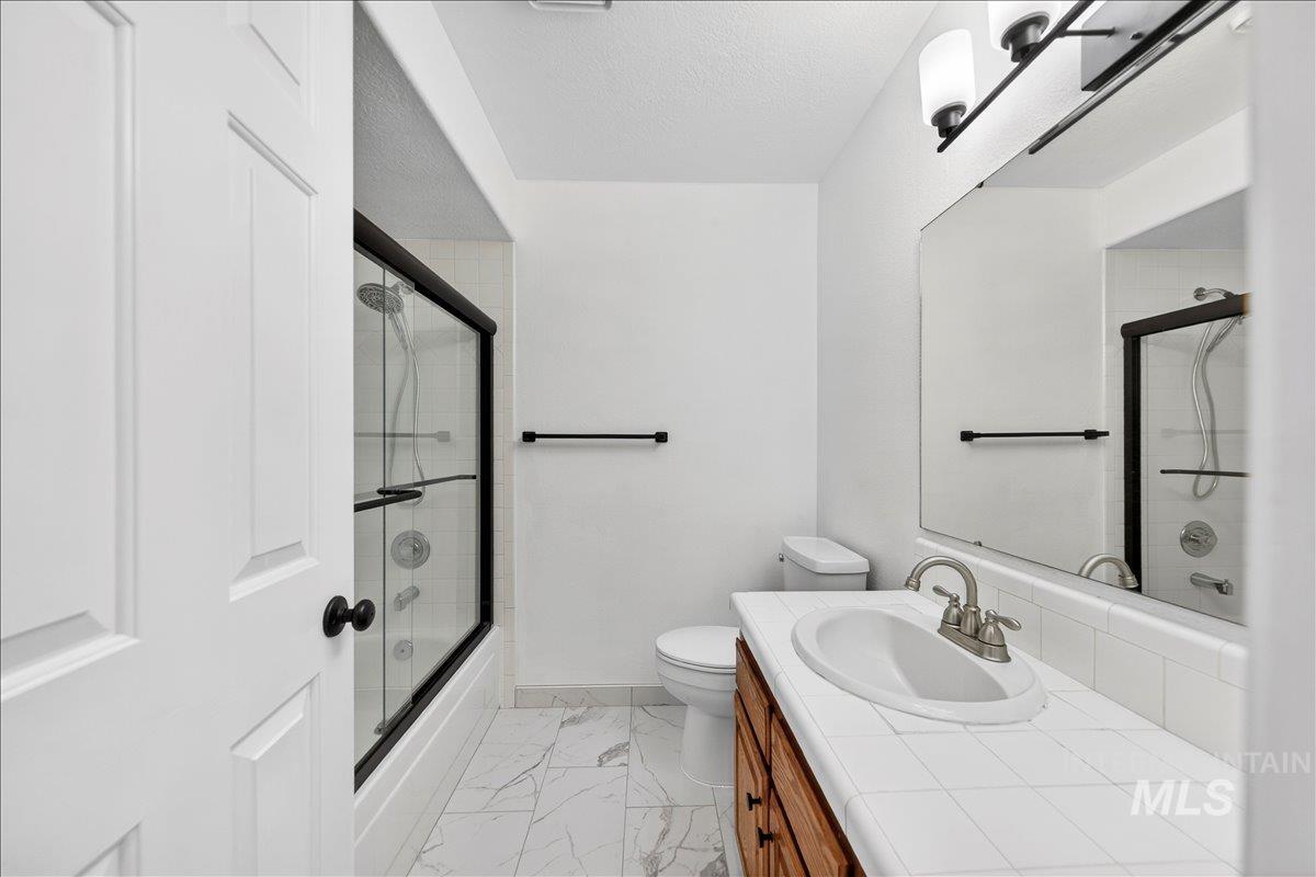 5141 N Samson Ave, Boise, Idaho 83704-1996, 4 Bedrooms, 2 Bathrooms, Residential For Sale, Price $535,900,MLS 98972345