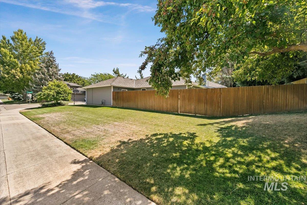 5141 N Samson Ave, Boise, Idaho 83704-1996, 4 Bedrooms, 2 Bathrooms, Residential For Sale, Price $535,900,MLS 98972345